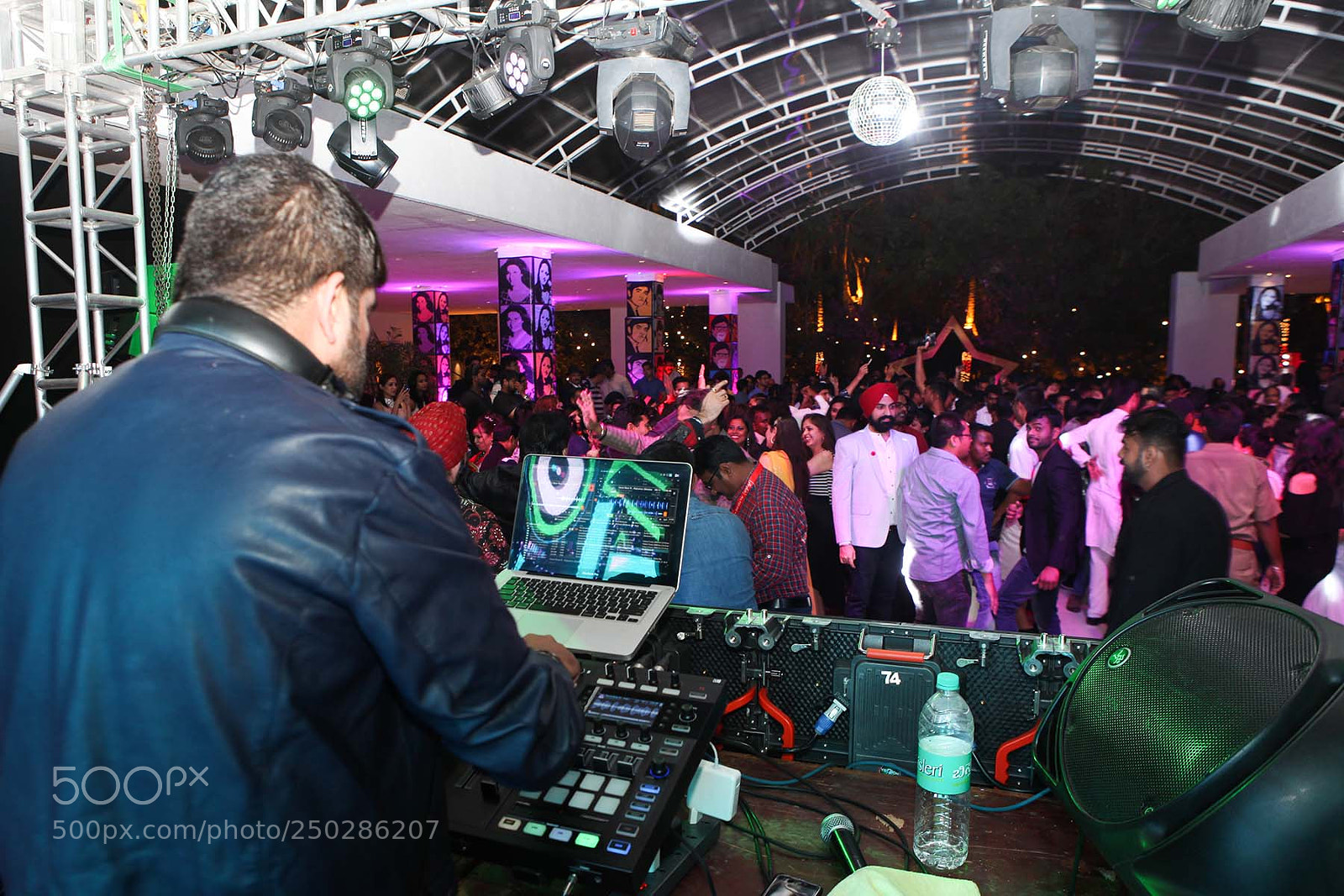 Canon EOS 5D Mark II sample photo. Corporate events photography