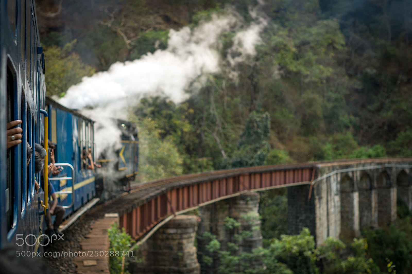 Leica M9 sample photo. Train to ooty, india photography