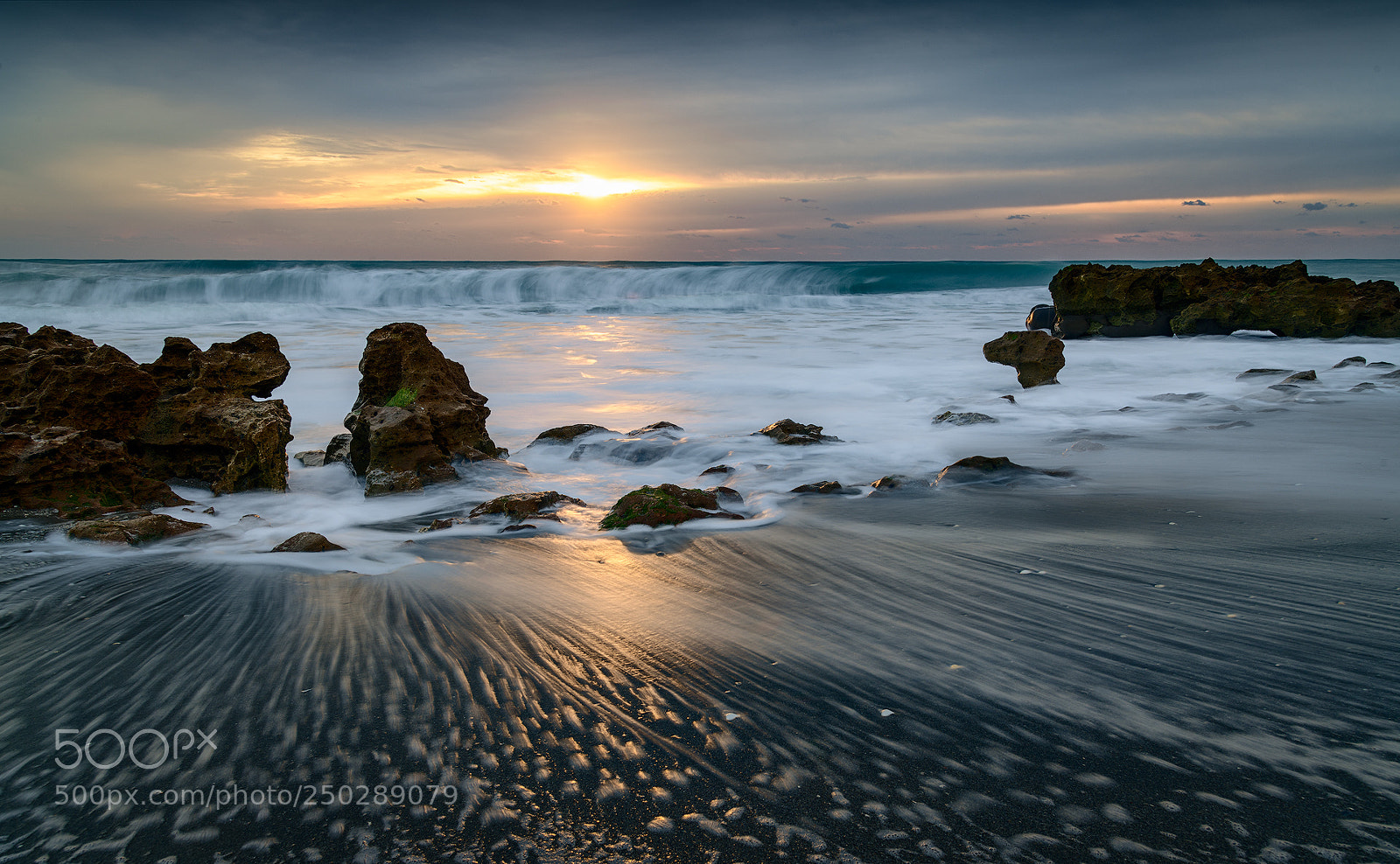 Nikon D850 sample photo. Waves at sunrise photography