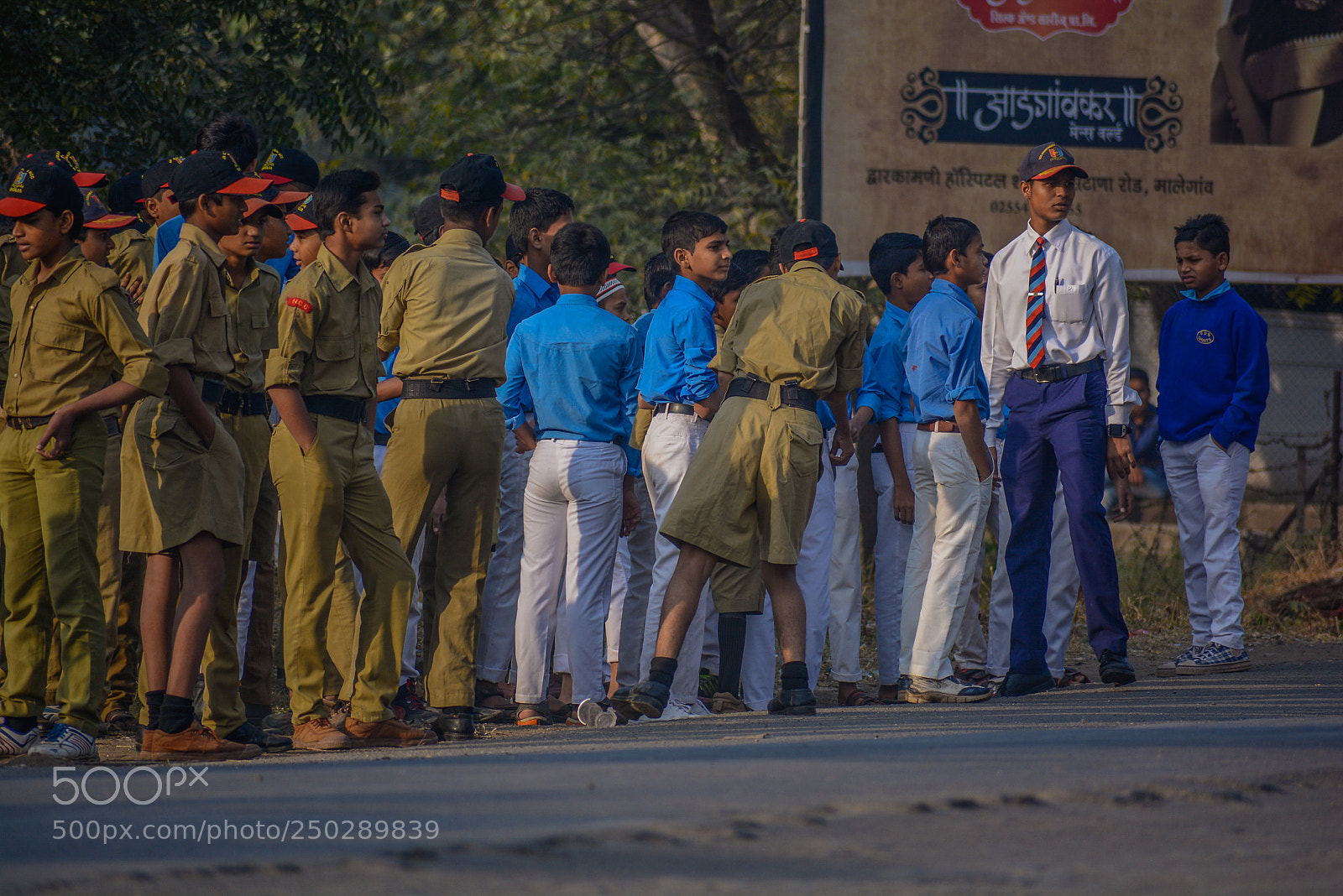 Nikon D5200 sample photo. Students cleaning roads on photography