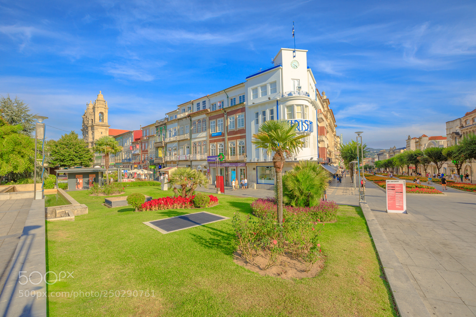 Canon EOS 5D Mark IV sample photo. Republic square braga photography