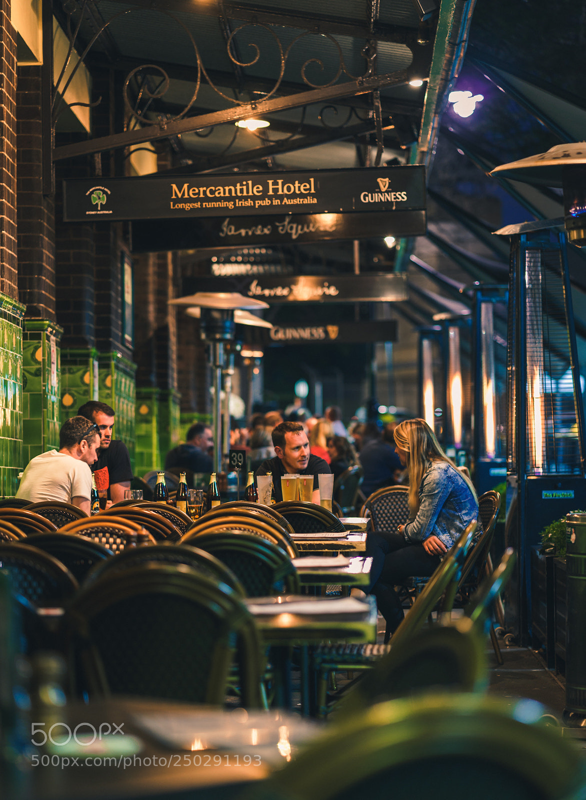 Sony a7 II sample photo. Happy hour photography