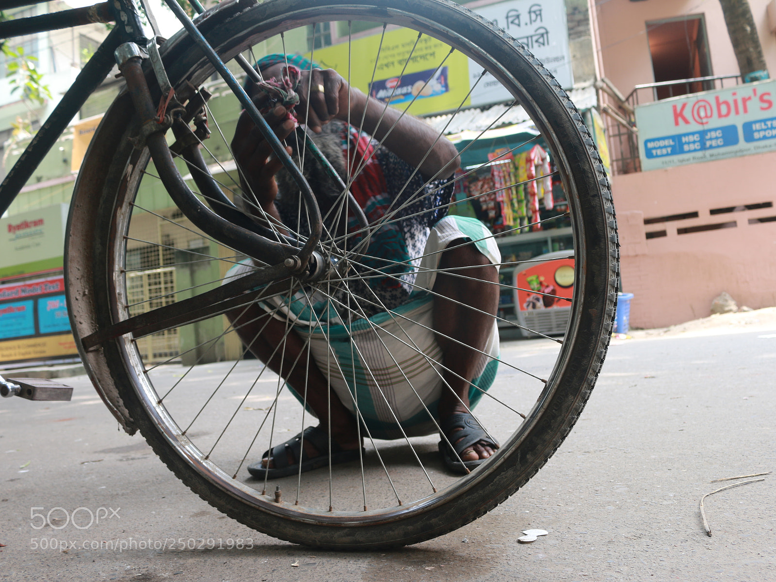 Canon EOS 70D sample photo. The rickshaw puller photography