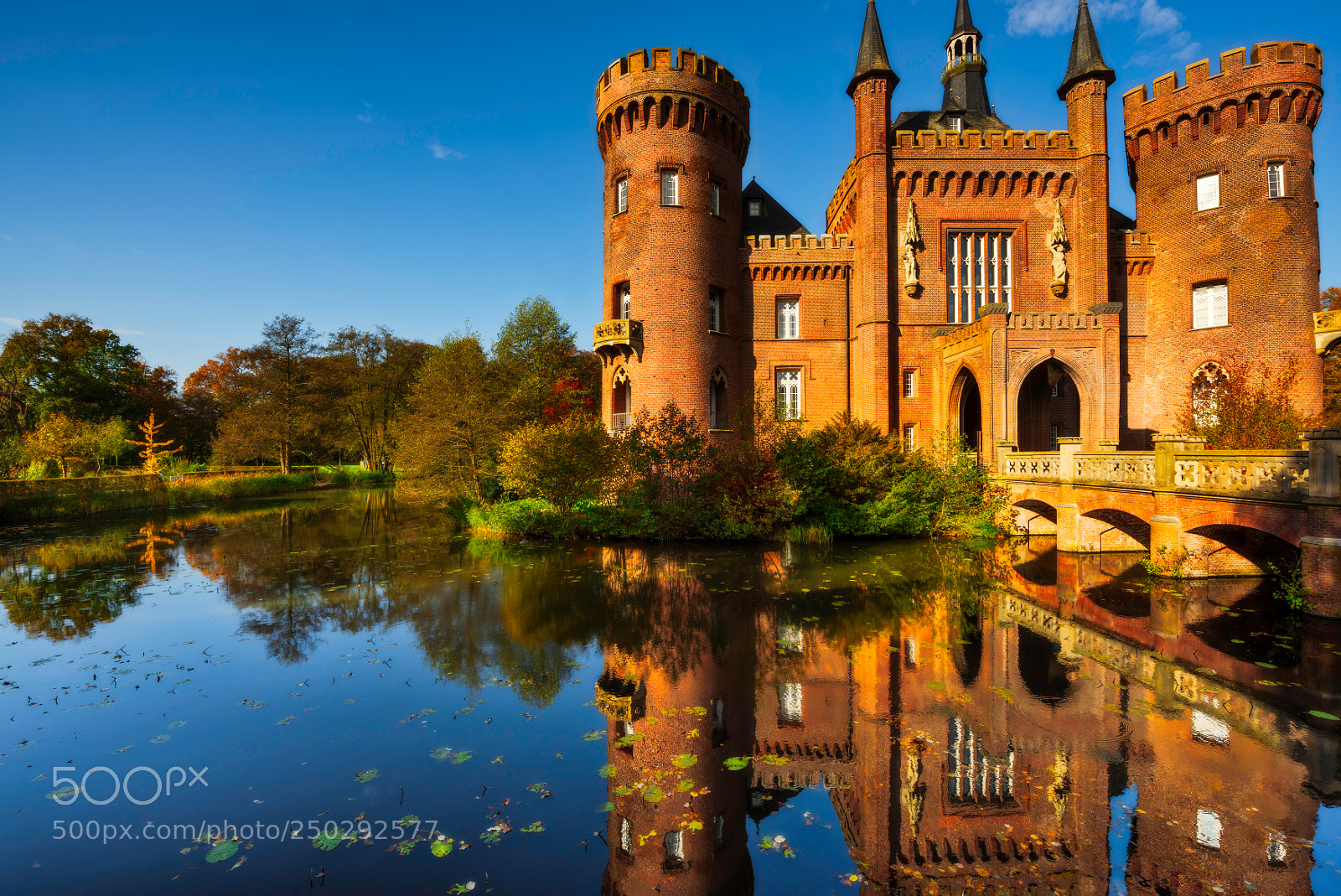 Nikon D810 sample photo. Moyland castle photography