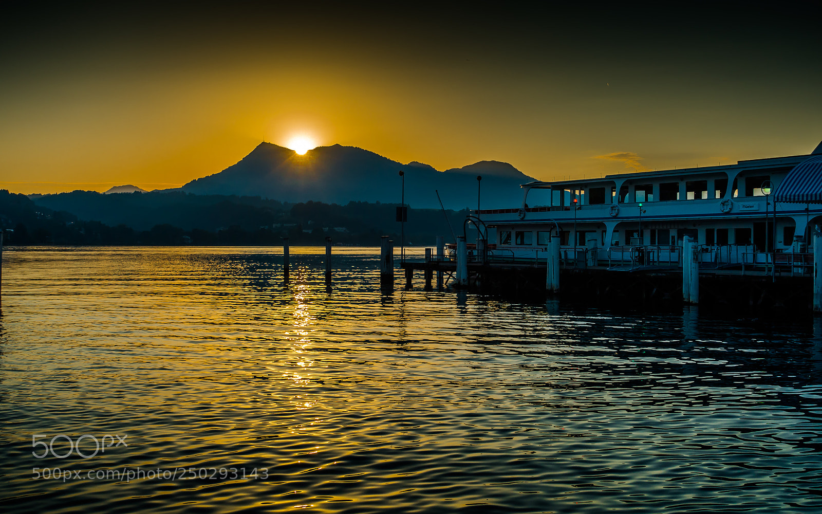 Sony Cyber-shot DSC-RX100 III sample photo. Sunrise in lucerne with photography