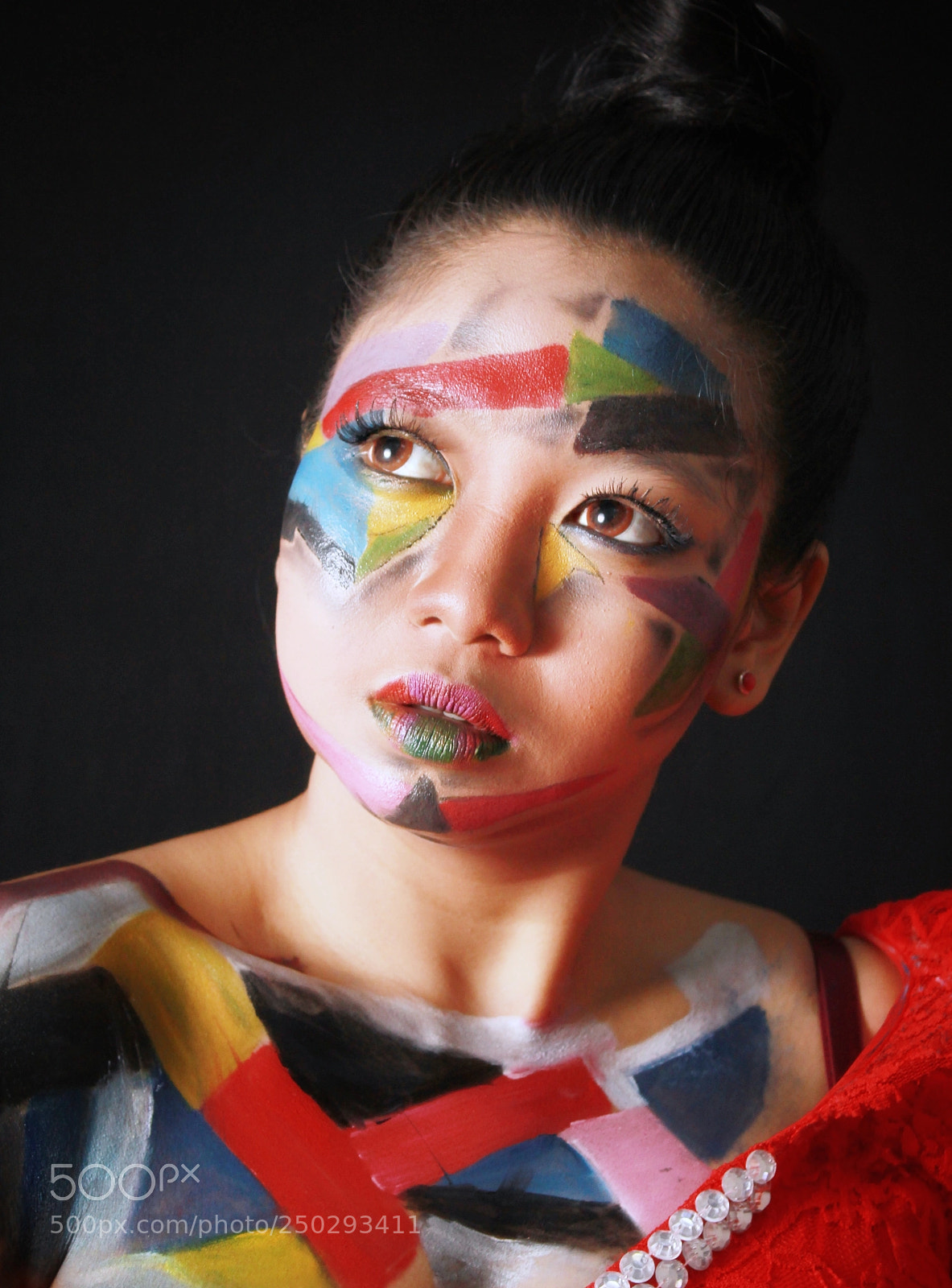 Canon EOS 1300D (EOS Rebel T6 / EOS Kiss X80) sample photo. Abstract women photography