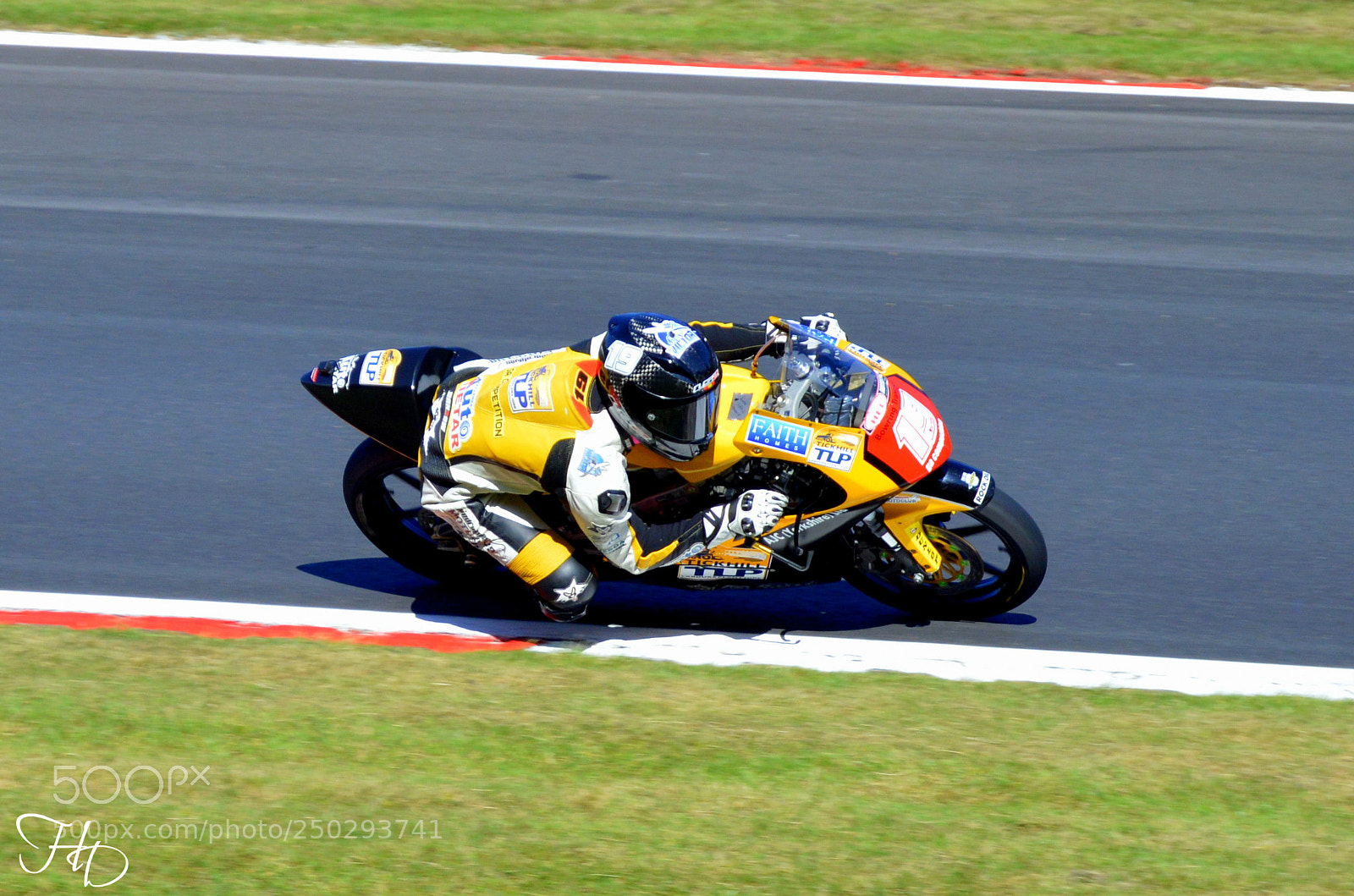 Nikon D3200 sample photo. Motostar | victor rodriguez photography