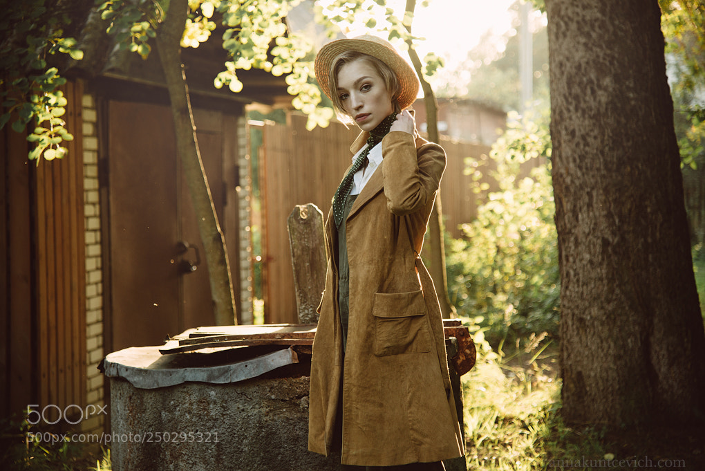 Nikon D800 sample photo. In autumn sunlight photography