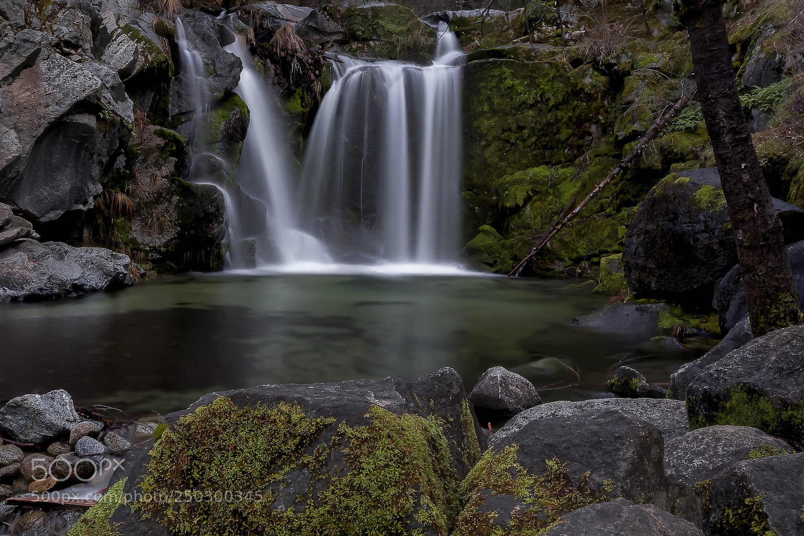 Canon EOS 80D sample photo. Crystal creek falls photography