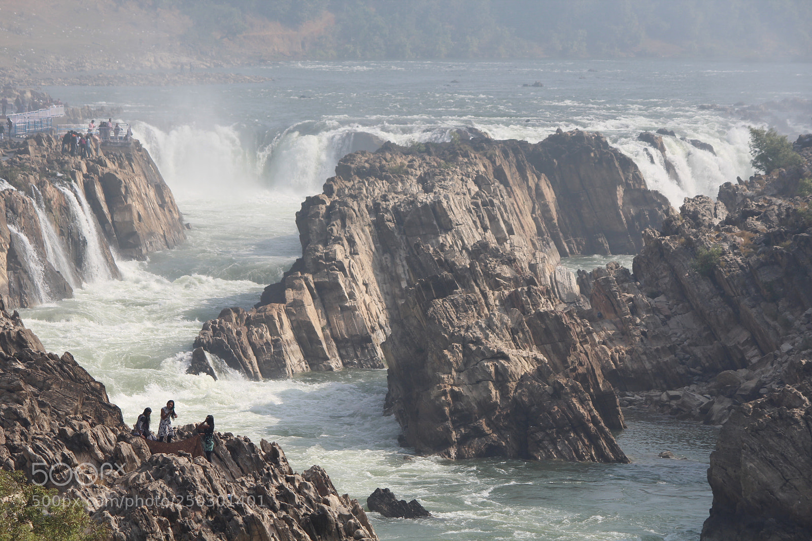 Canon EF-S 55-250mm F4-5.6 IS II sample photo. Bhedaghat, india photography