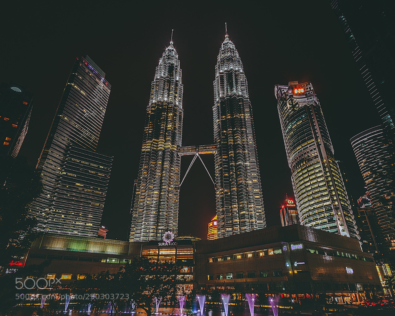 Canon EOS M5 sample photo. The petronas twin tower photography
