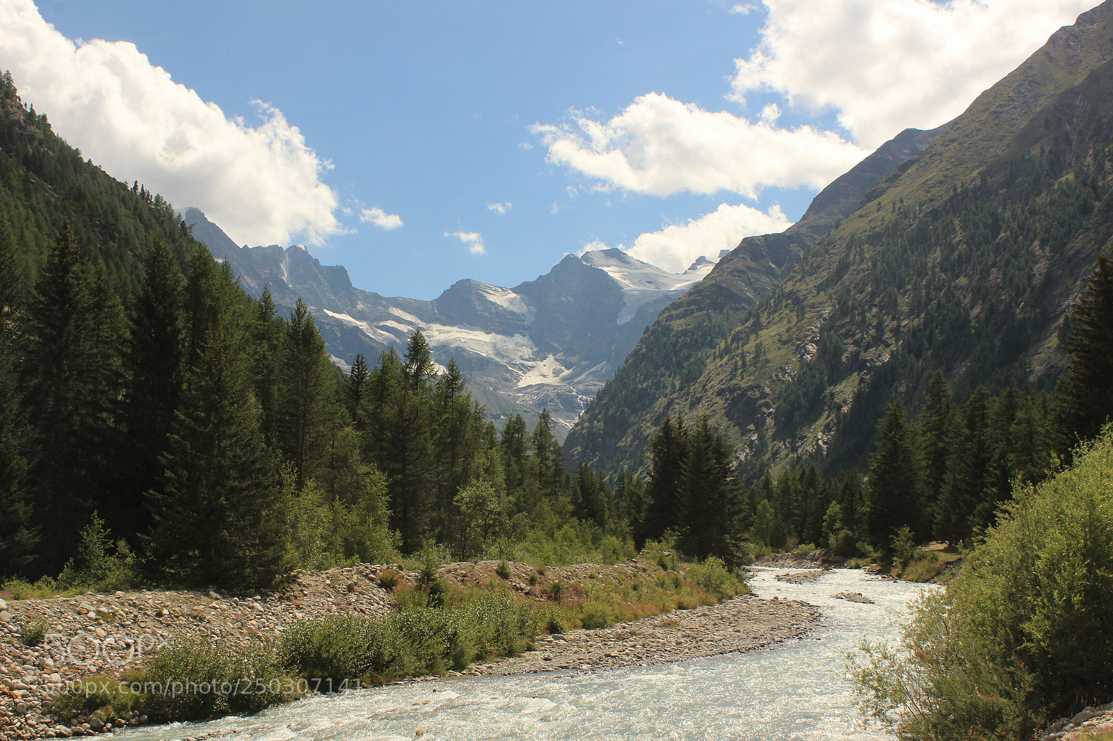 Canon EOS 600D (Rebel EOS T3i / EOS Kiss X5) sample photo. Gran paradiso national park photography