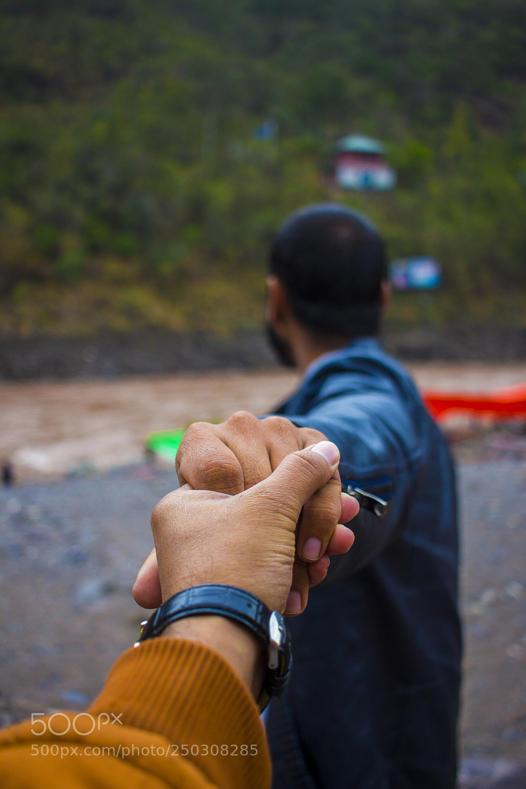 Canon EOS 700D (EOS Rebel T5i / EOS Kiss X7i) sample photo. Holding hands. photography