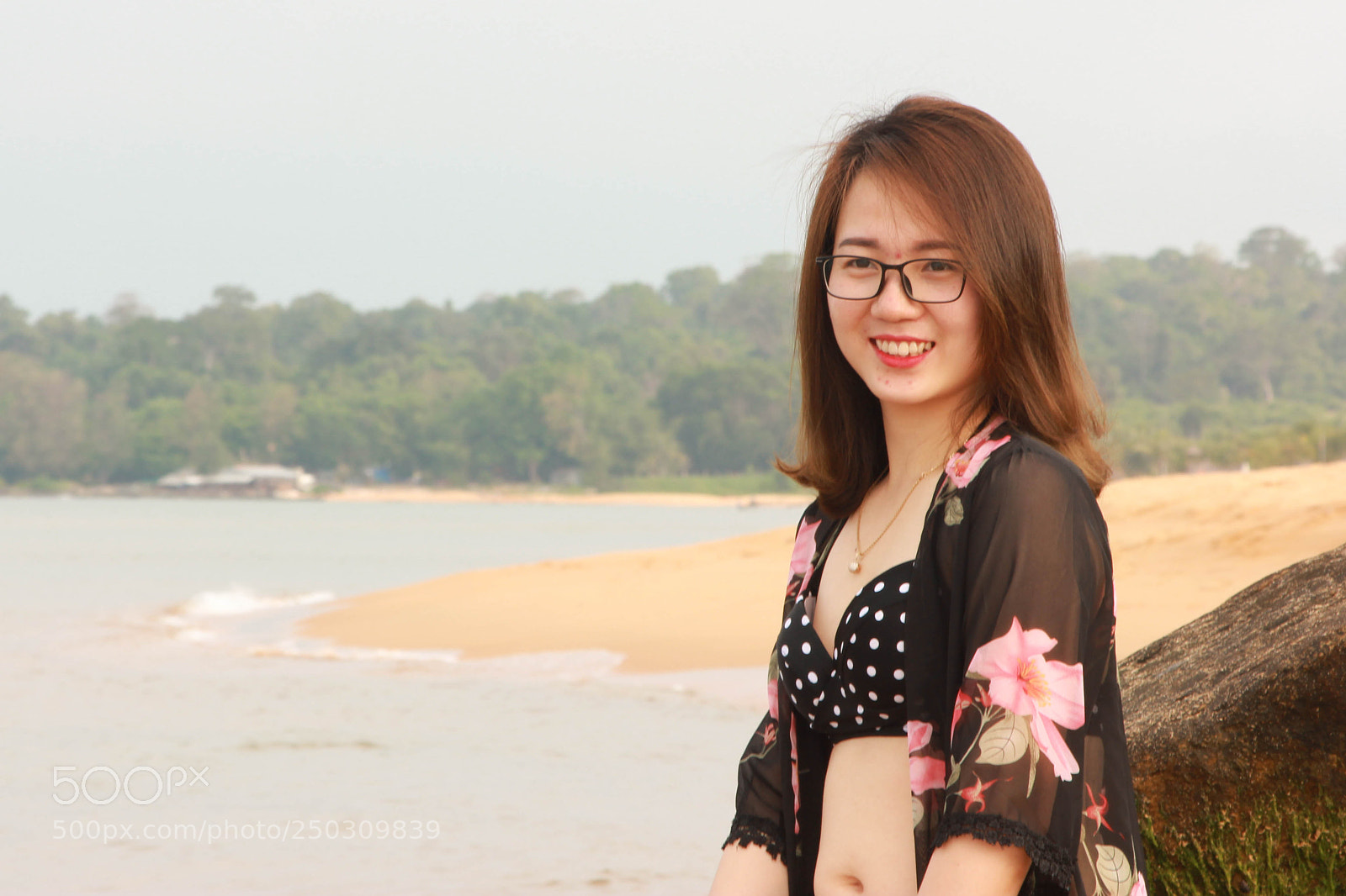 Canon EOS 550D (EOS Rebel T2i / EOS Kiss X4) sample photo. Vietnamese girl on the photography