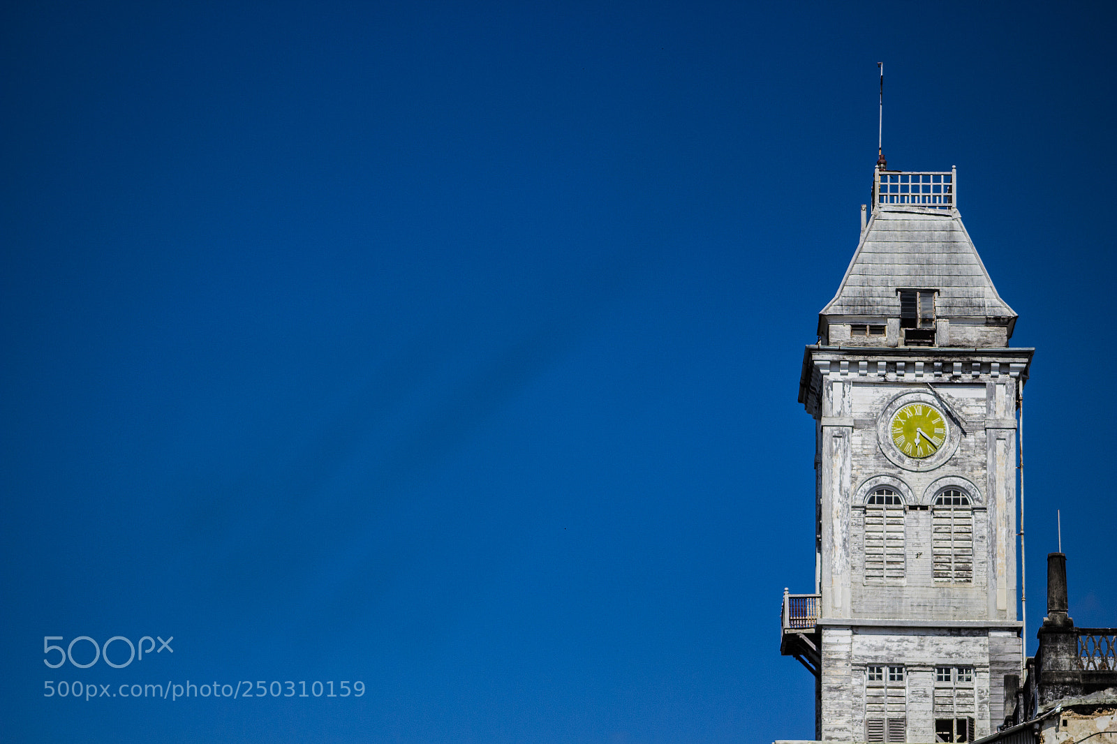 Canon EOS 700D (EOS Rebel T5i / EOS Kiss X7i) sample photo. Clock photography