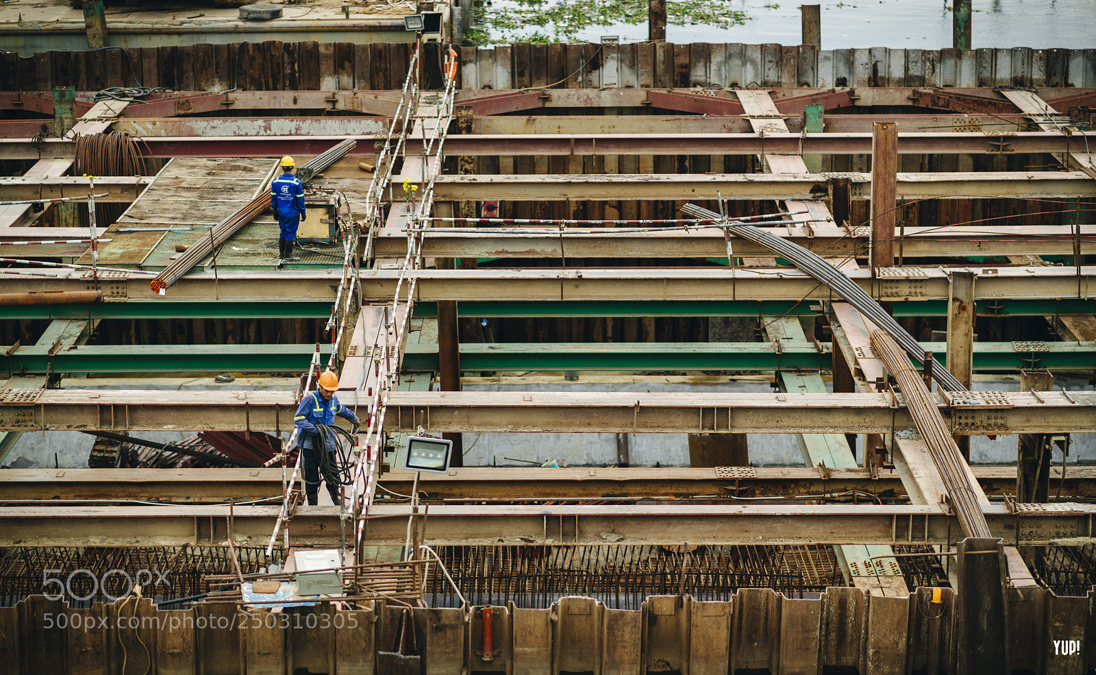 Sony a7R II sample photo. A hard day photography