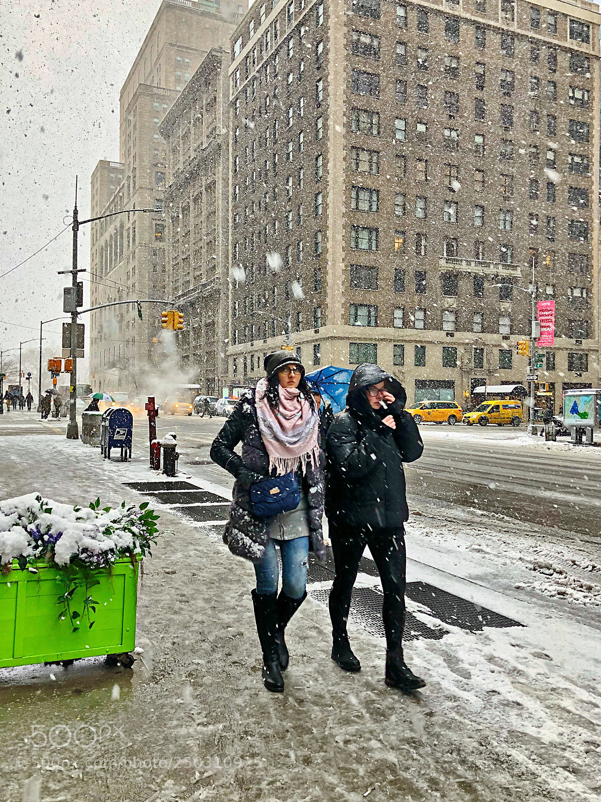Apple iPhone X sample photo. Snow scene photography