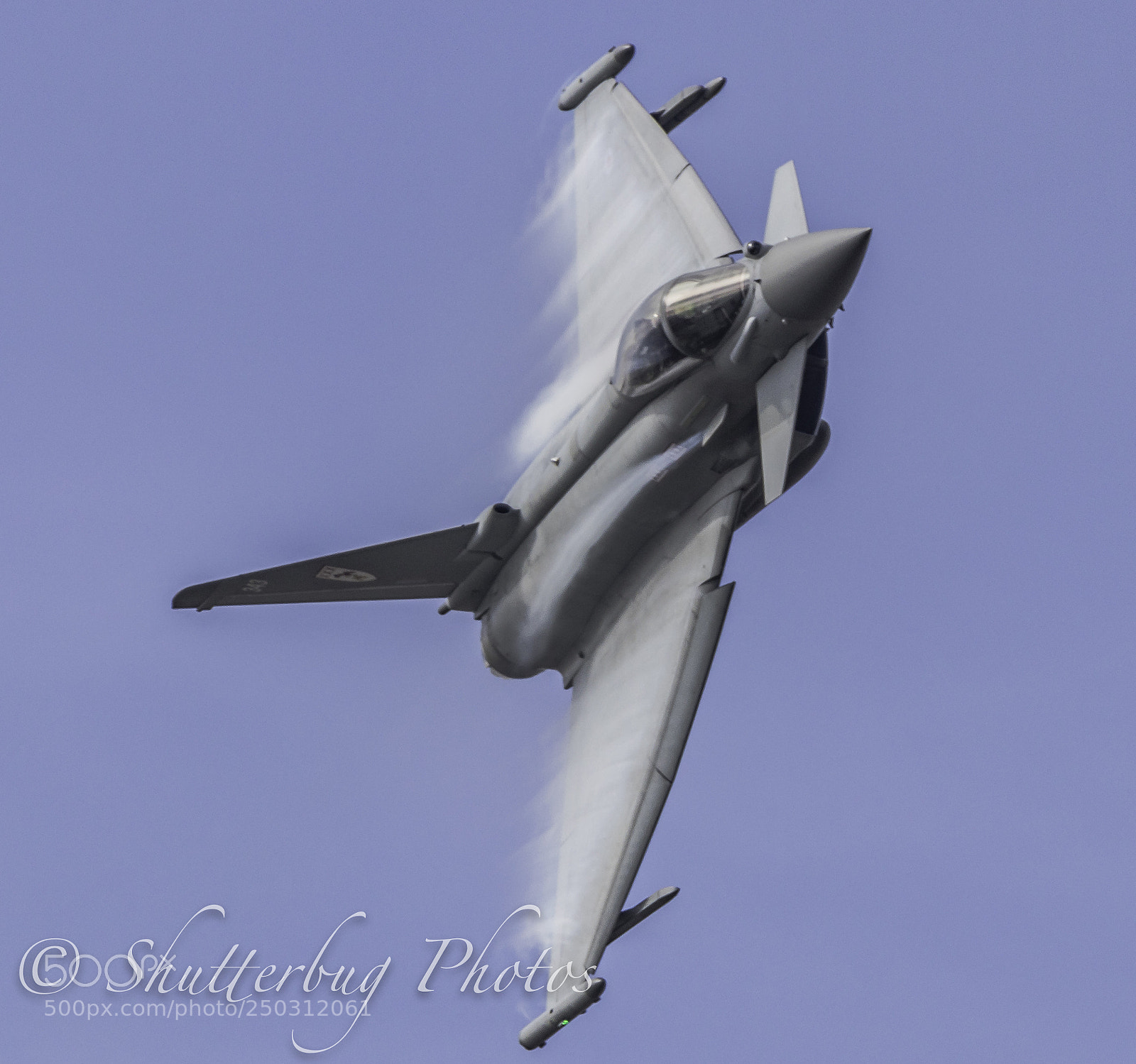 Canon EOS 80D sample photo. Typhoon display photography