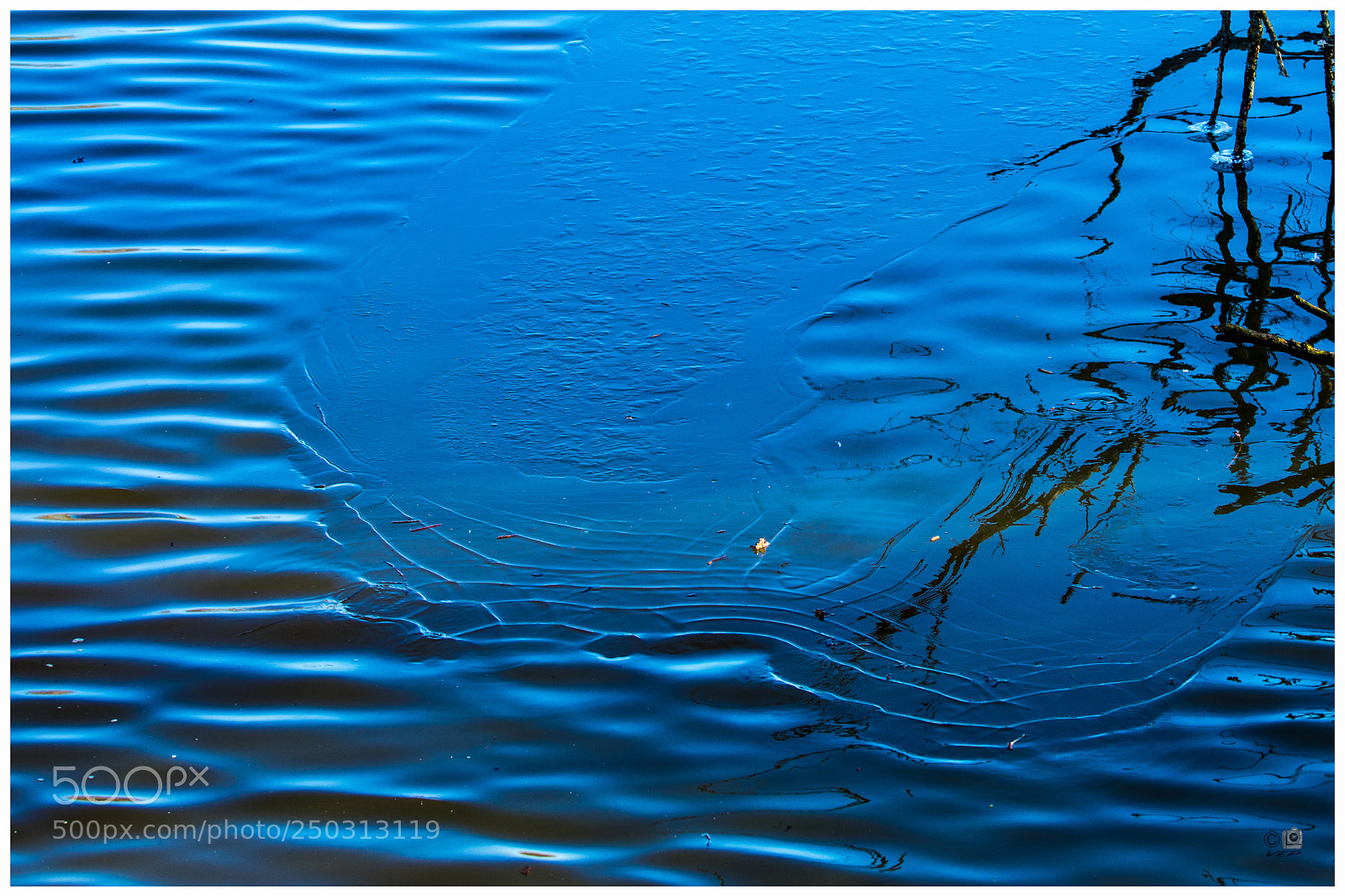 Canon EOS 5D Mark IV sample photo. Blue water photography