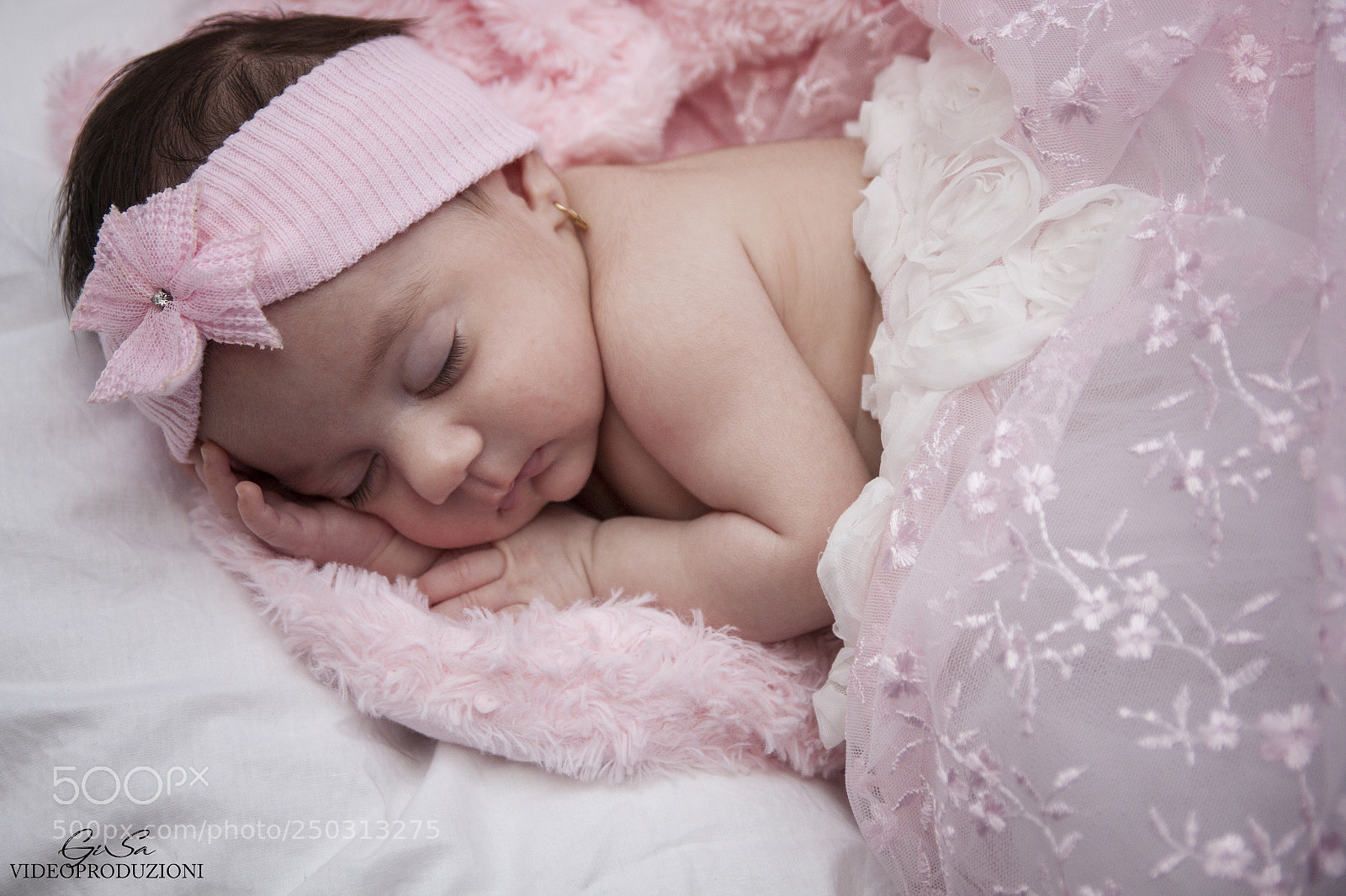 Canon EOS 5D Mark II sample photo. Giulia photography