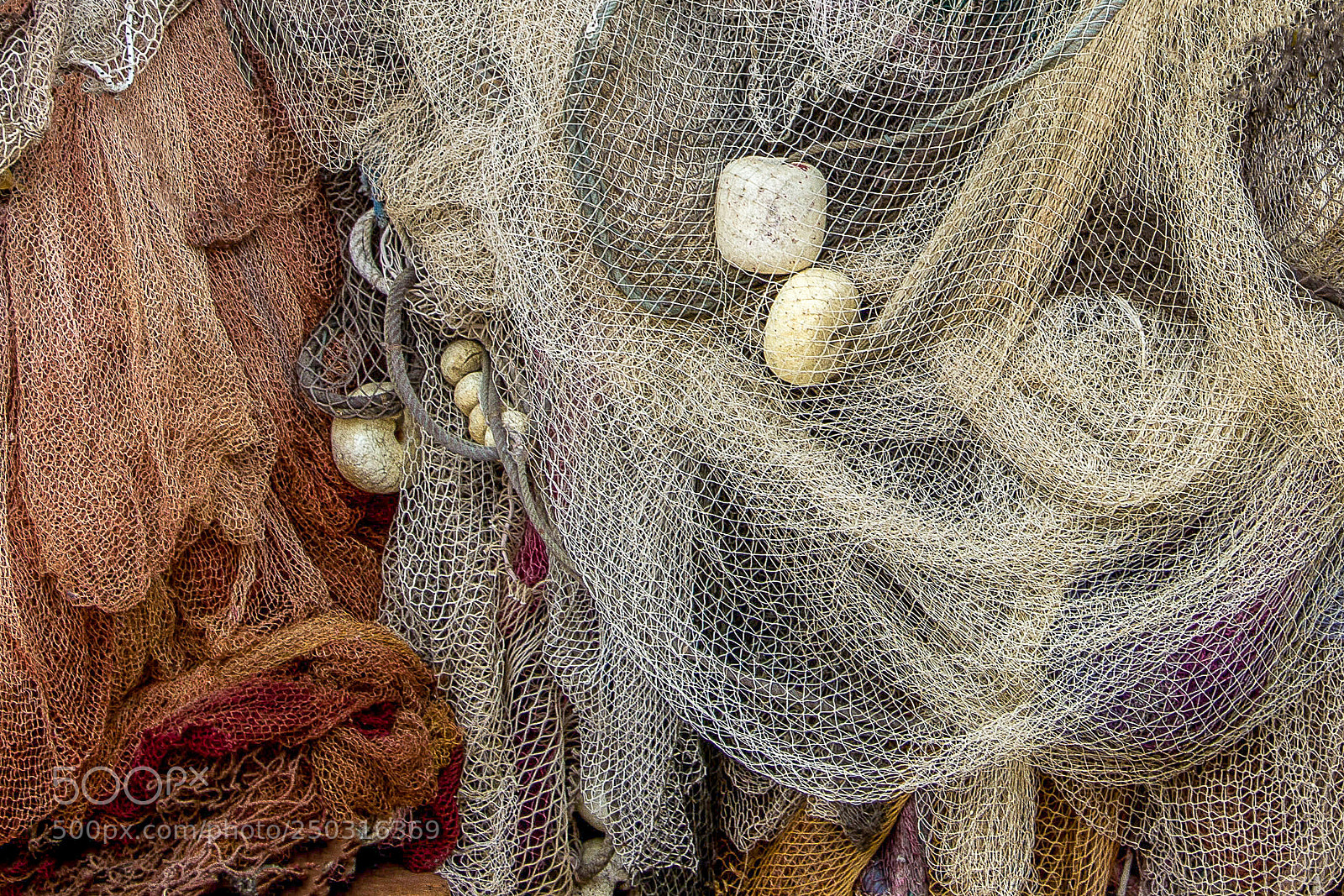 Canon EOS 600D (Rebel EOS T3i / EOS Kiss X5) sample photo. Fishing nets photography
