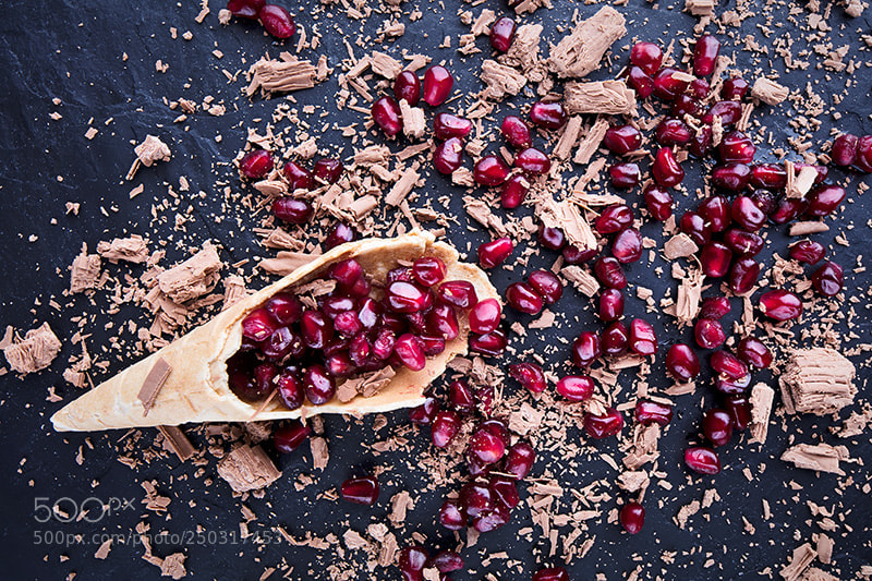 Canon EOS 5DS sample photo. Cone with pomegranate and photography