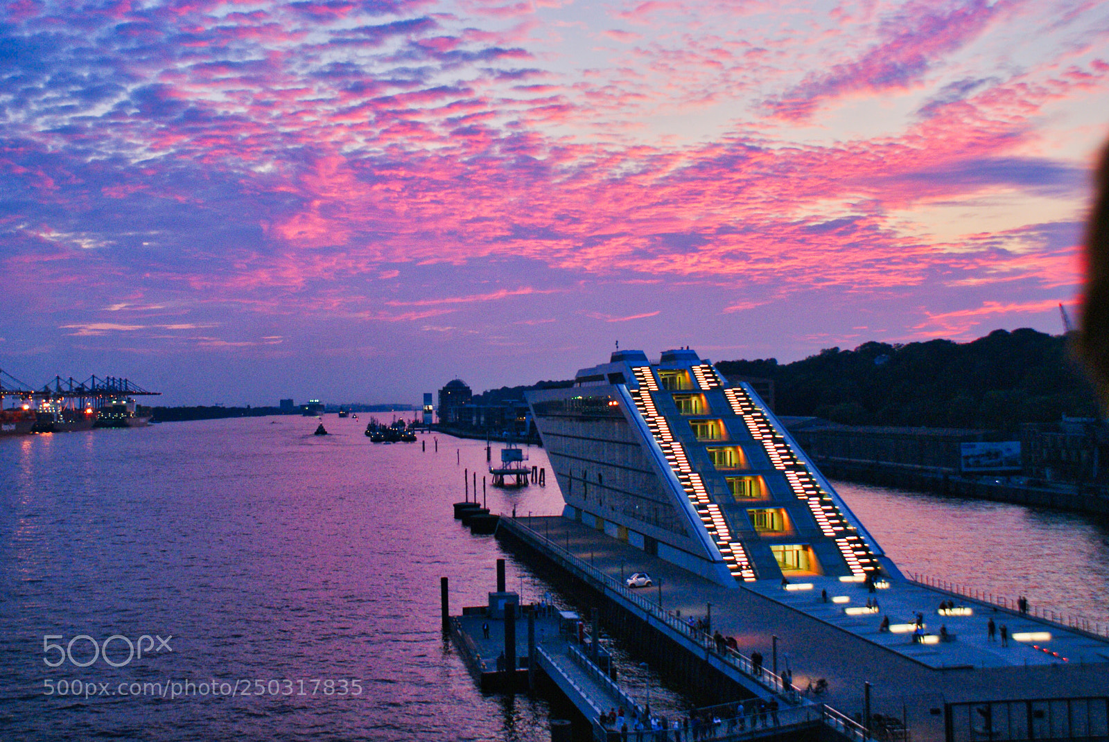 Sony Alpha DSLR-A200 sample photo. Docklands hamburg photography