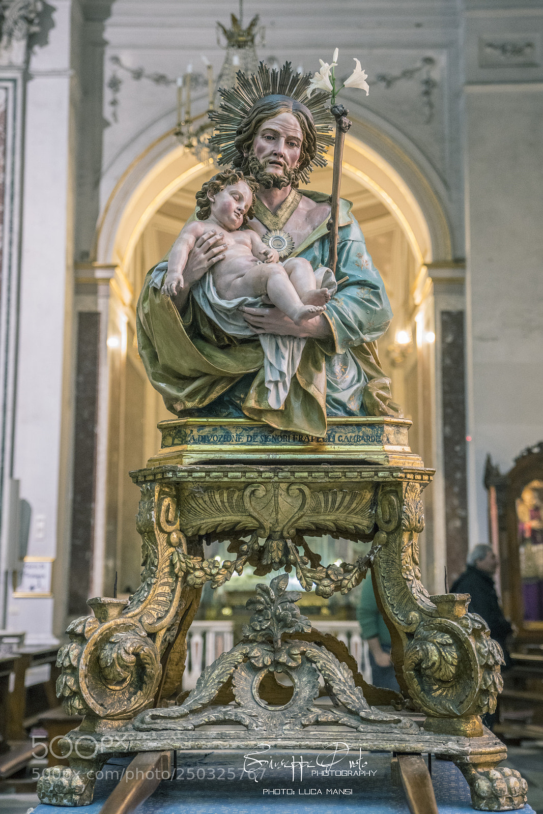 Sony a7R II sample photo. The throne photography