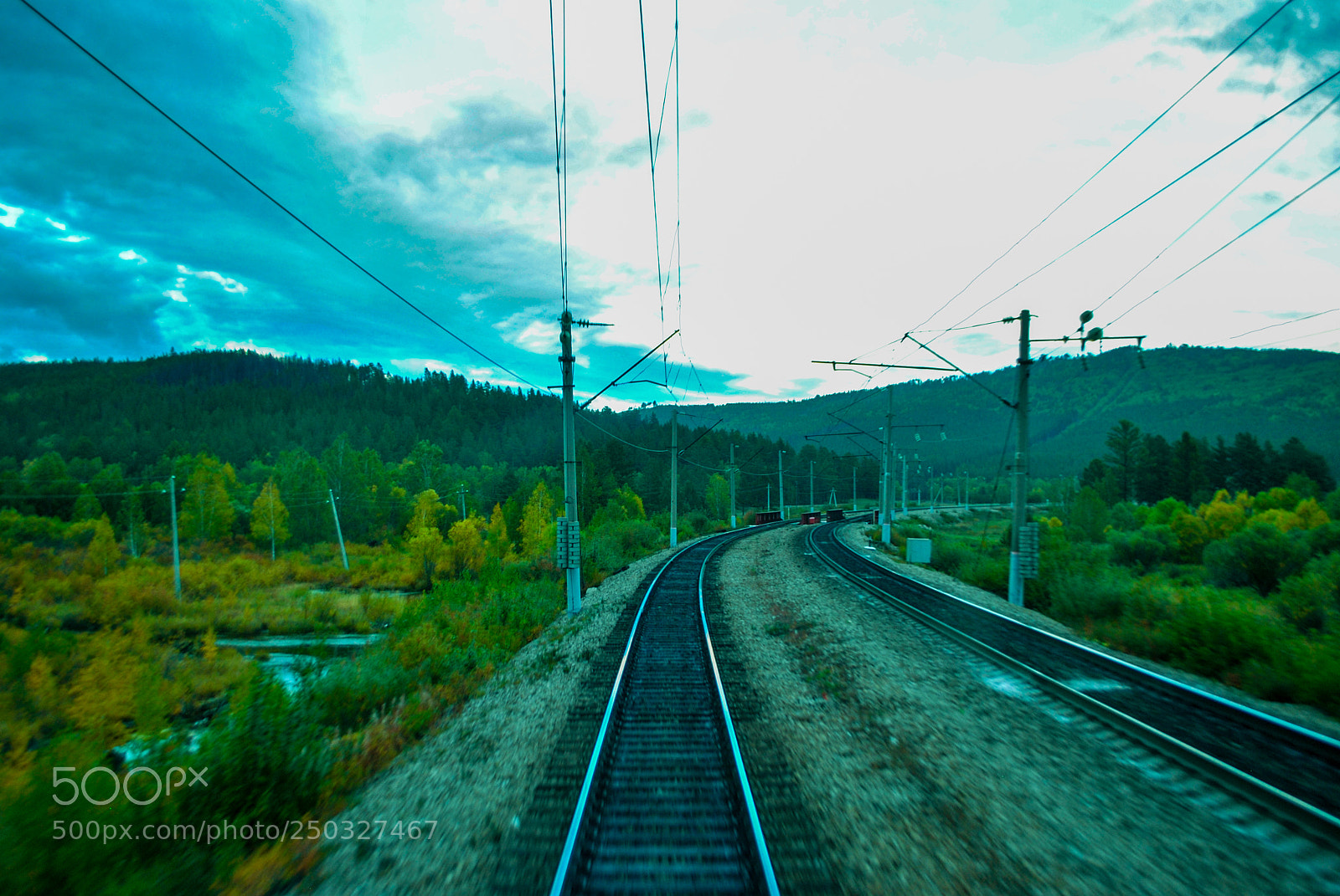 Nikon D3000 sample photo. The land of endless photography