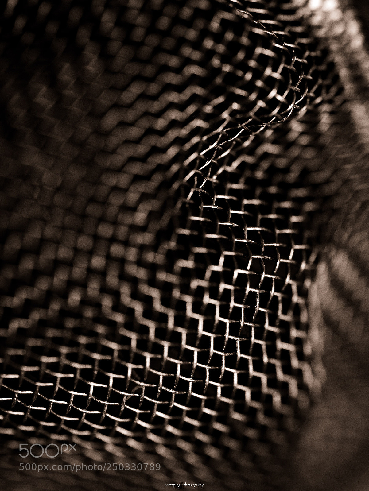 Panasonic Lumix DMC-GX85 (Lumix DMC-GX80 / Lumix DMC-GX7 Mark II) sample photo. Mesh photography