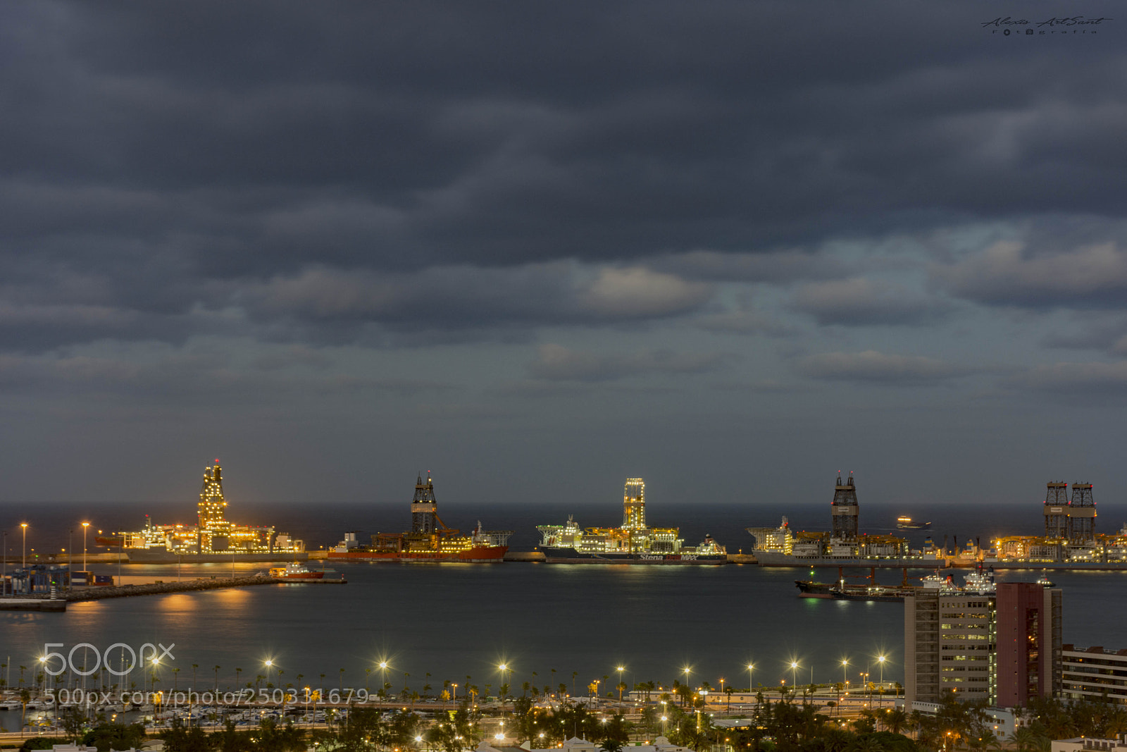 Nikon D7200 sample photo. Torres en la oscuridad photography