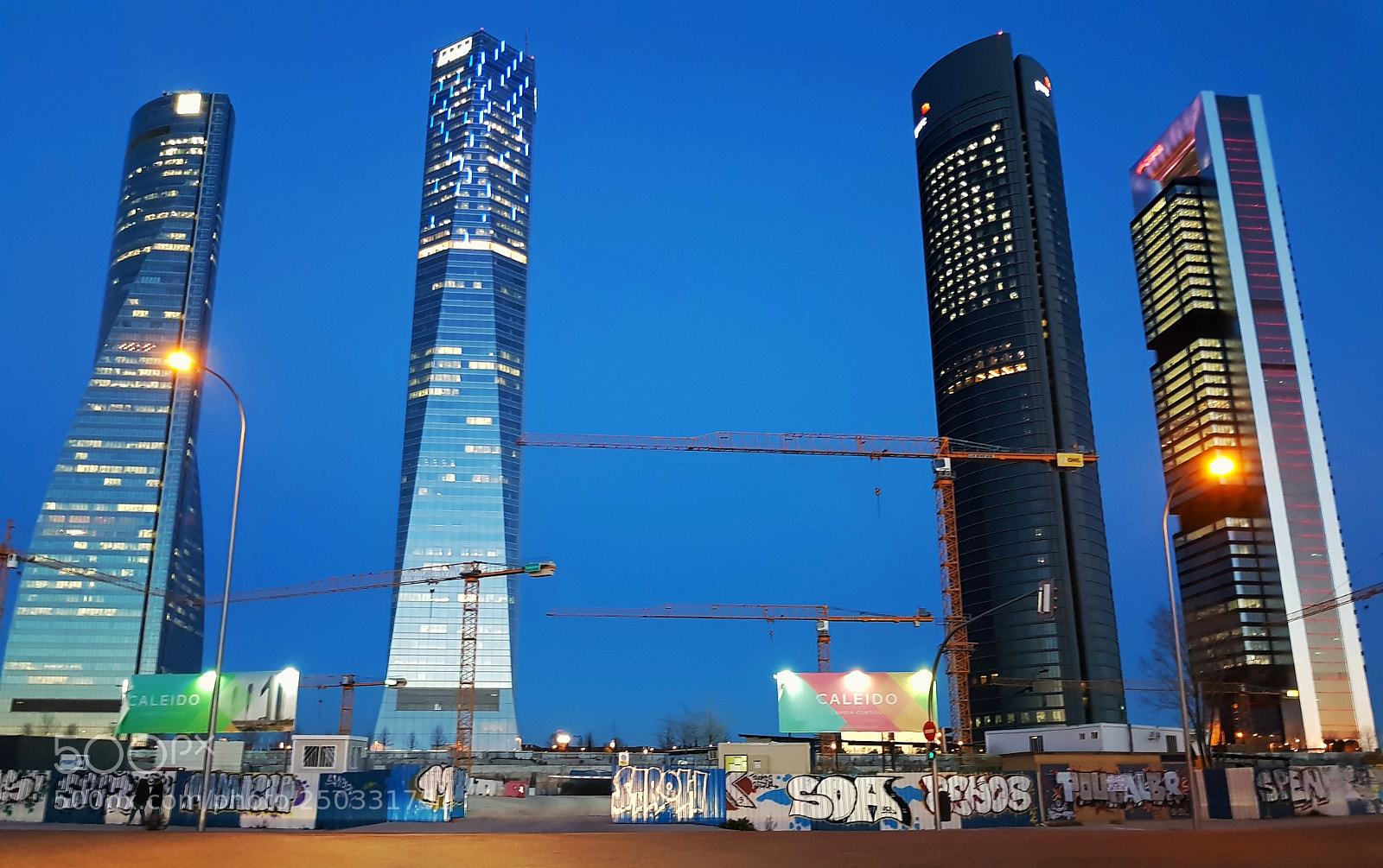 Samsung Galaxy S8 sample photo. Las cuatro torres y photography