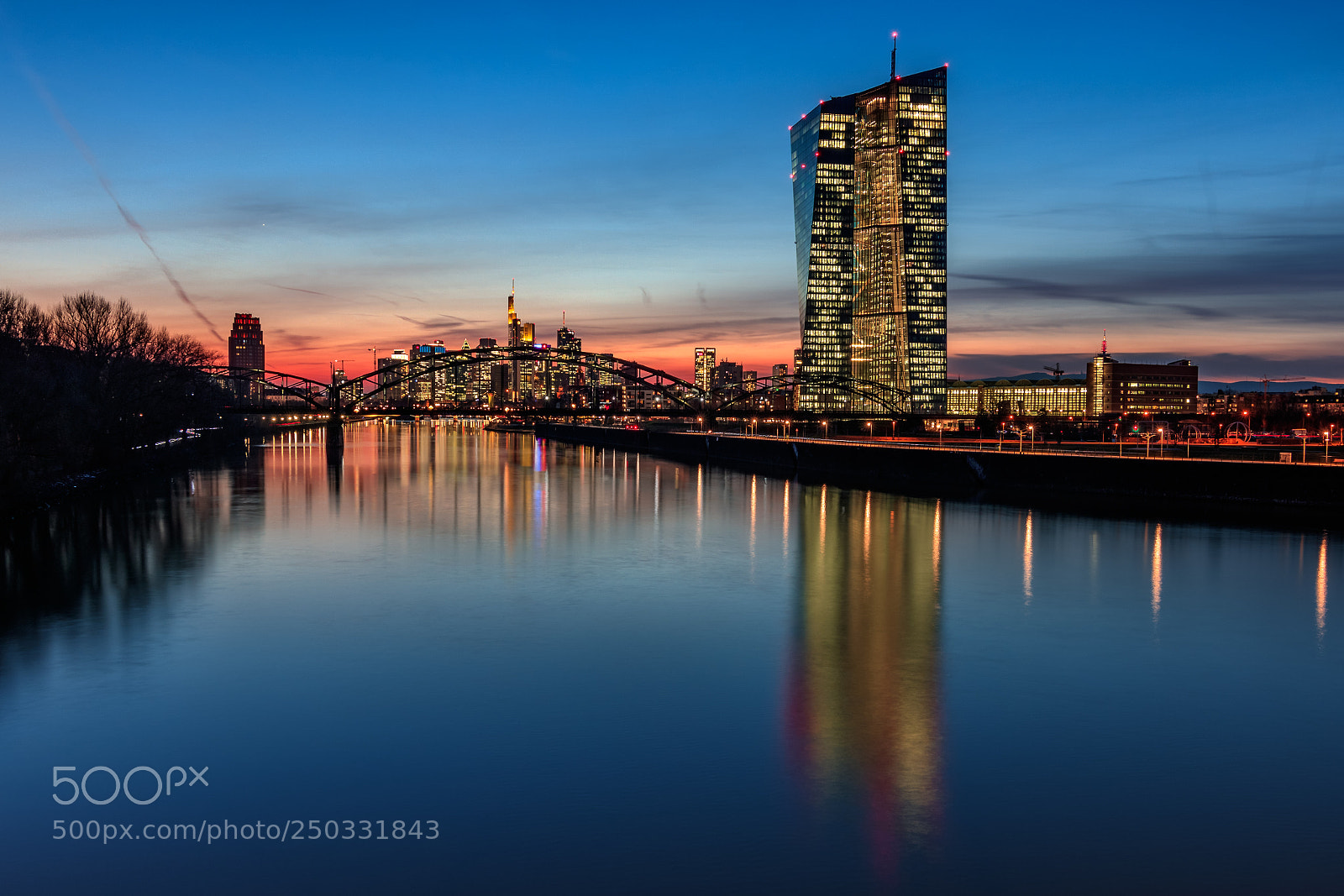 Canon EOS 760D (EOS Rebel T6s / EOS 8000D) sample photo. Frankfurt sunset photography