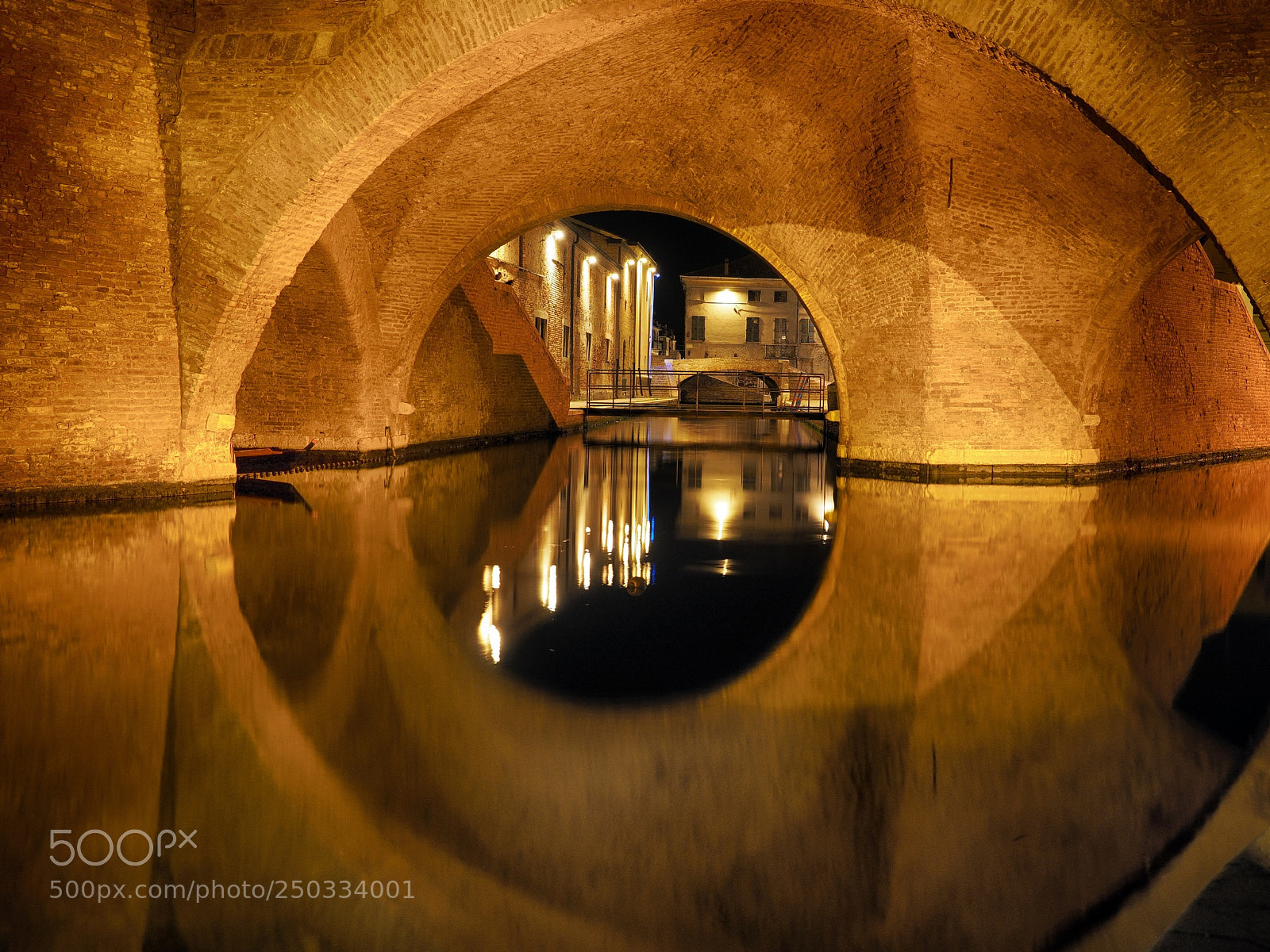 Olympus OM-D E-M1 sample photo. Comacchio by night photography