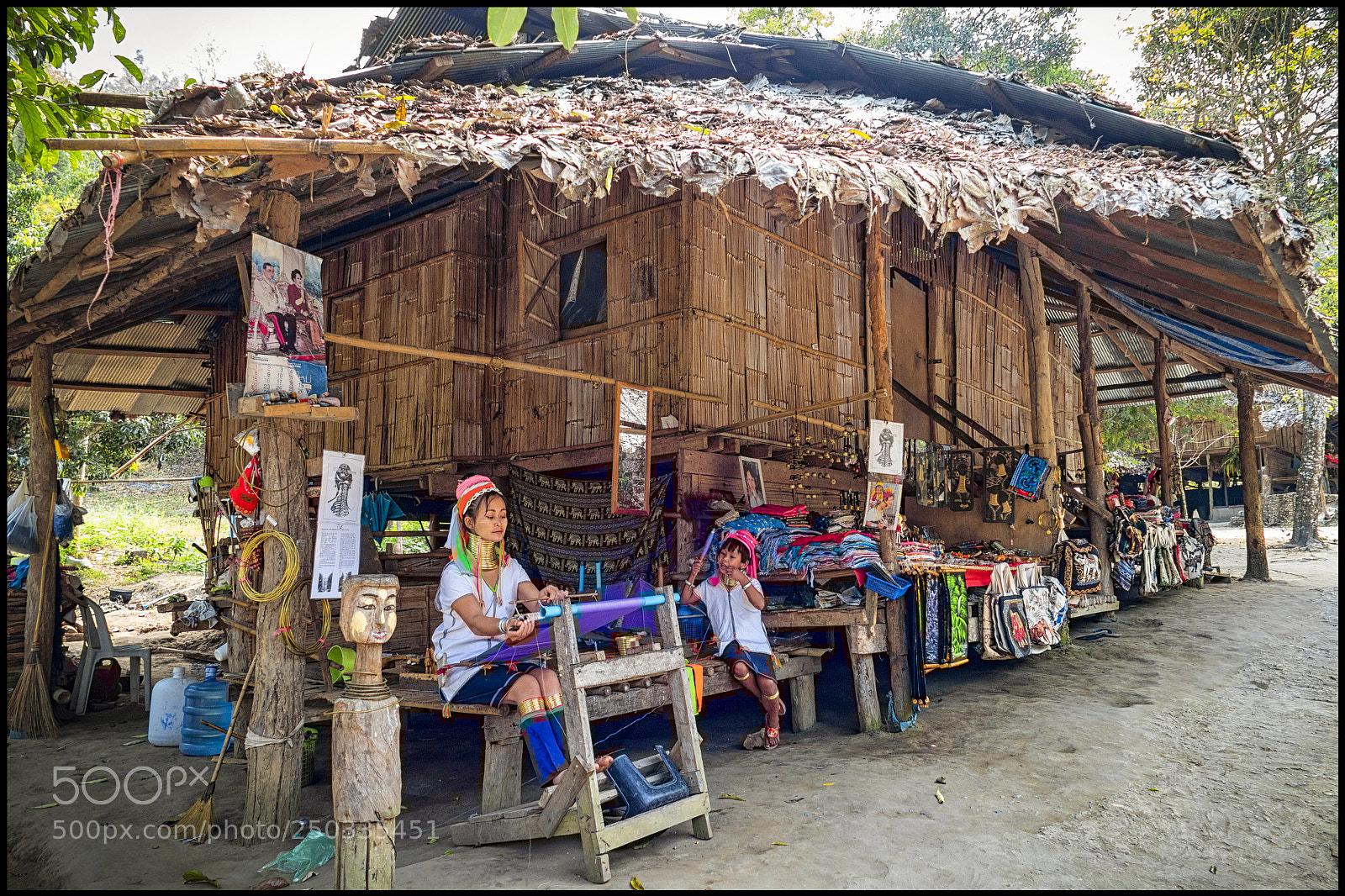 Leica V-Lux (Typ 114) sample photo. Long neck karen's village photography