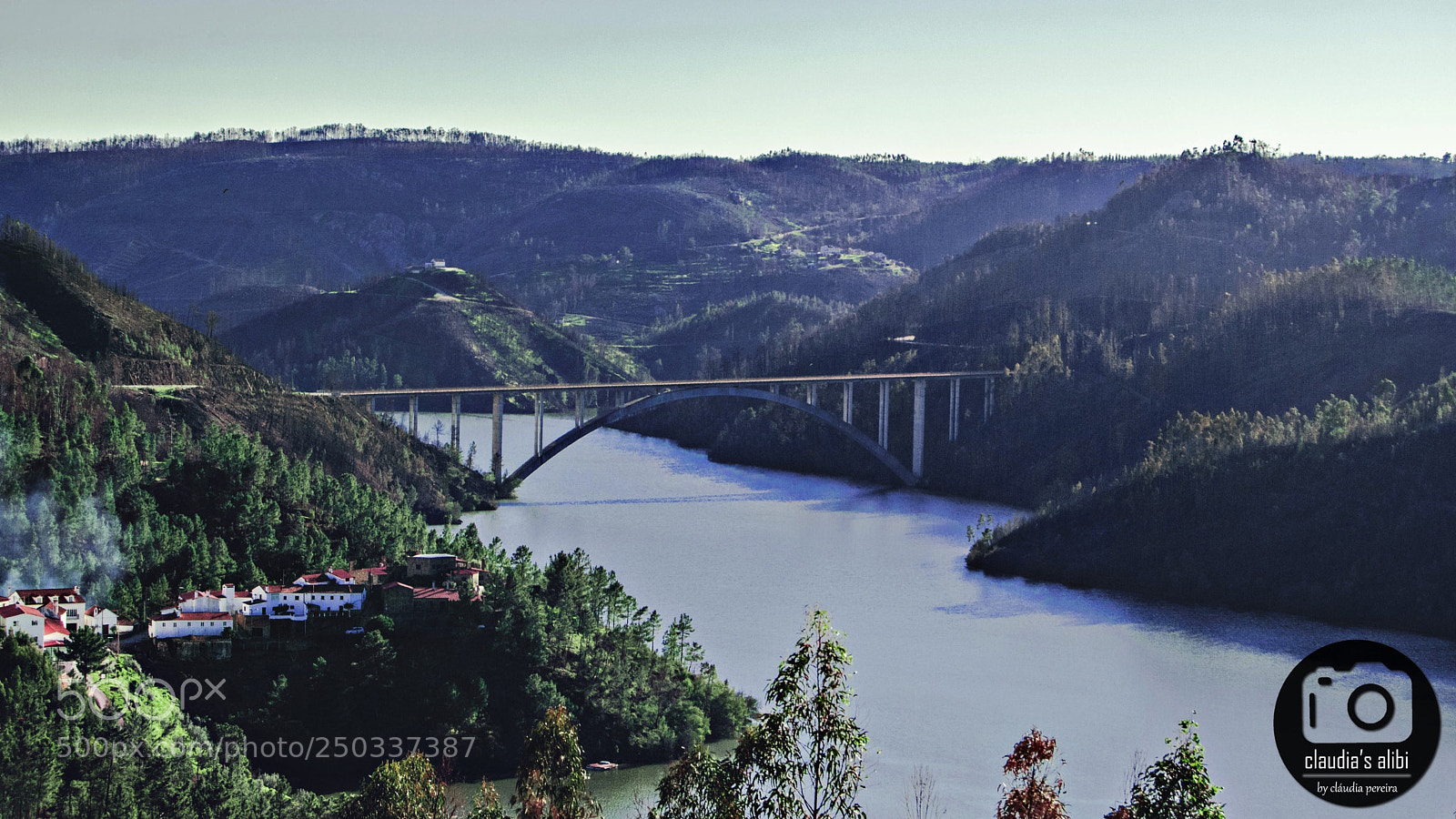 Nikon D3300 sample photo. Bridge photography