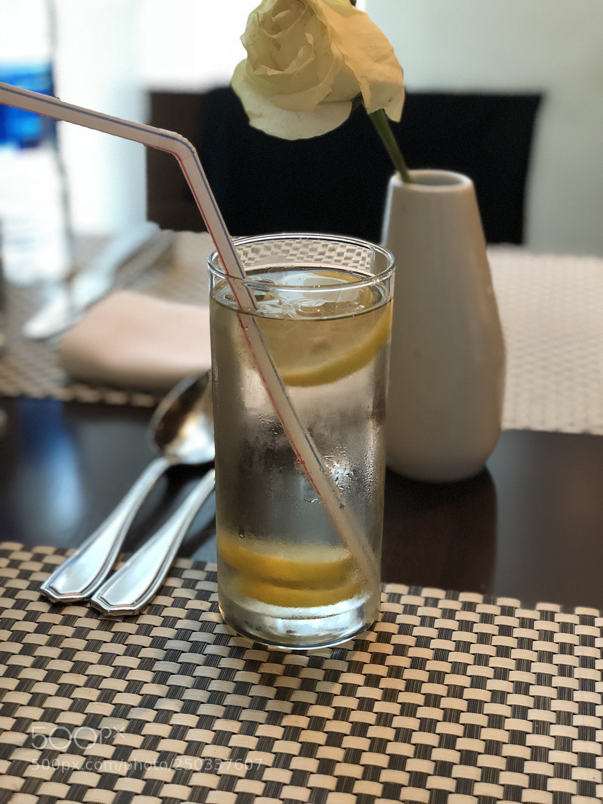 Apple iPhone 8 Plus sample photo. Untitled photography