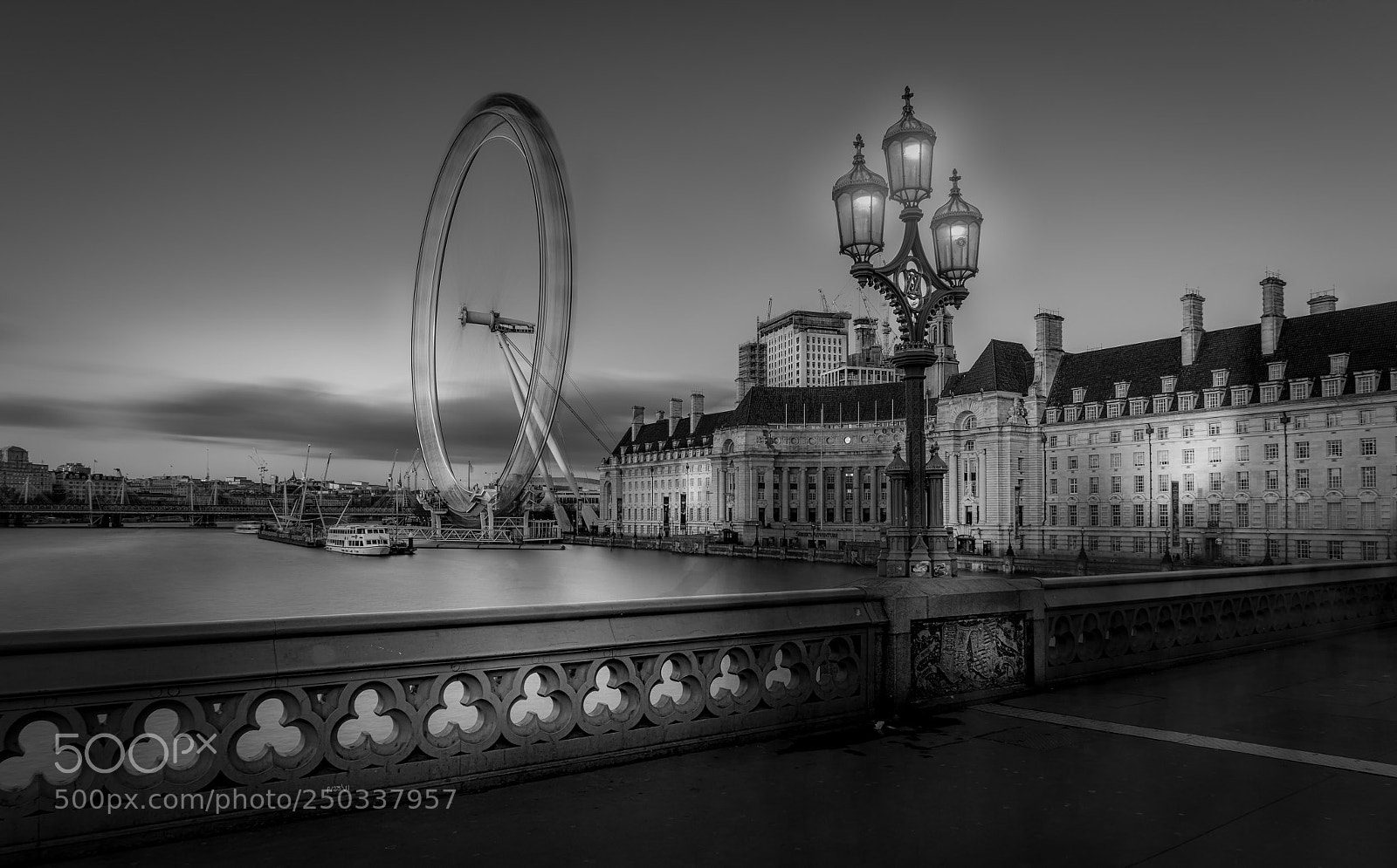 Sony a7R II sample photo. London eye - b photography