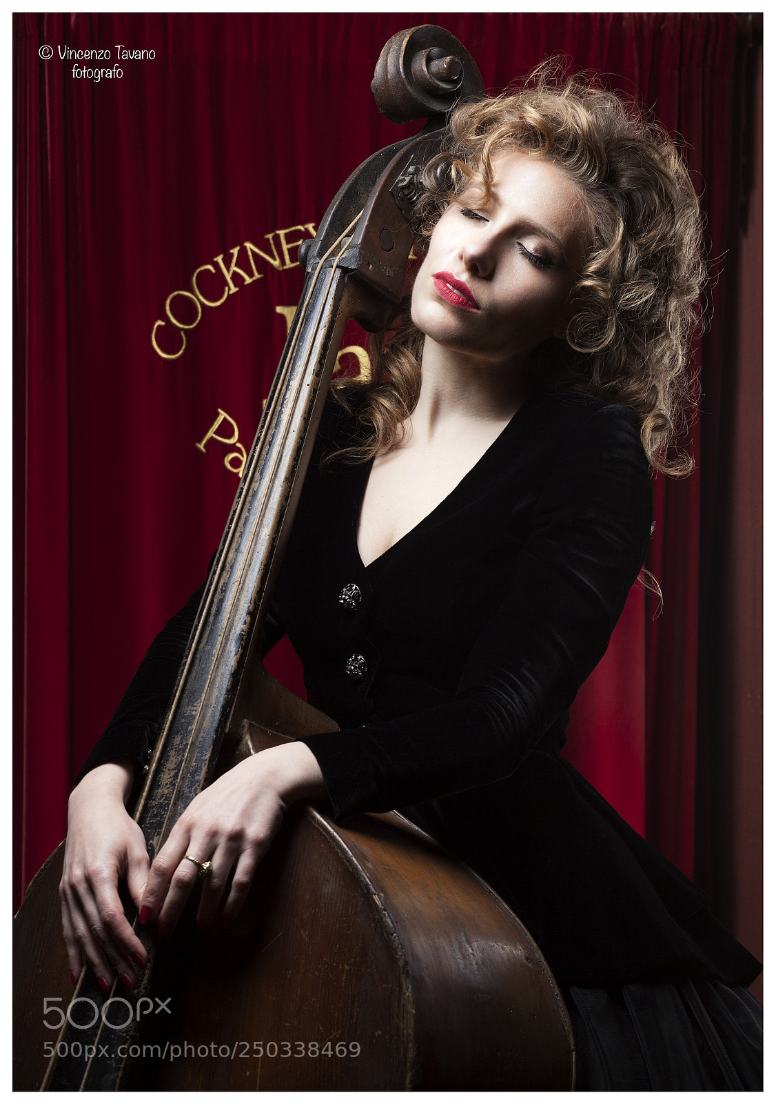 Canon EOS 5D Mark II sample photo. Music photography