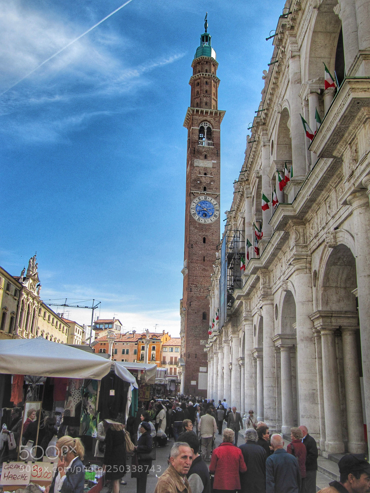 Canon PowerShot SX200 IS sample photo. Mercato photography
