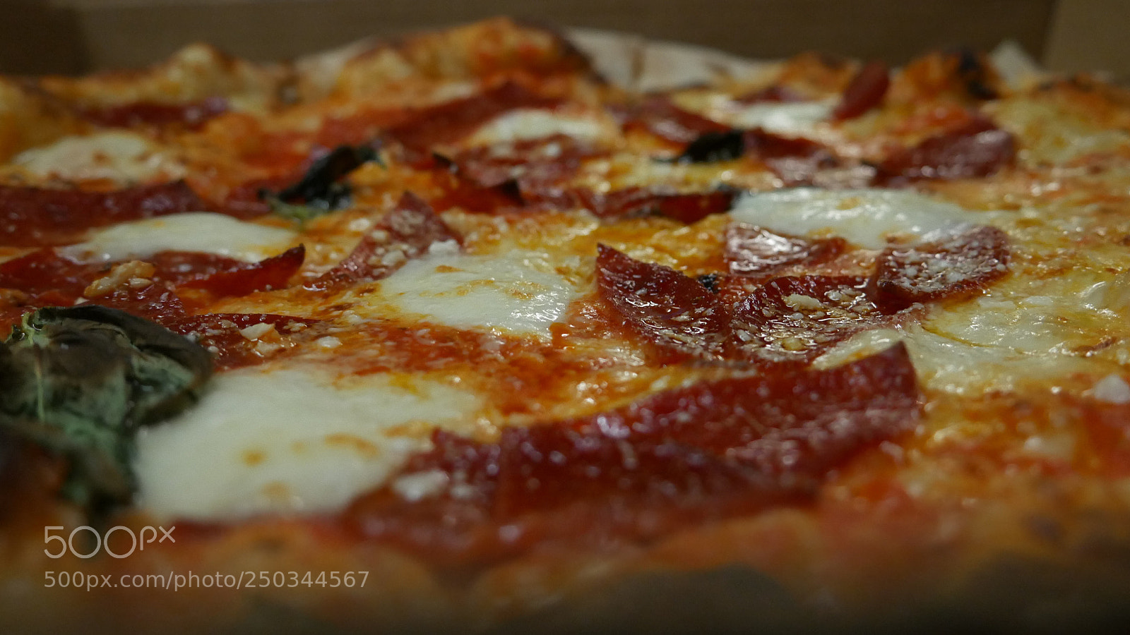 Panasonic Lumix DMC-G7 sample photo. Pizza photography