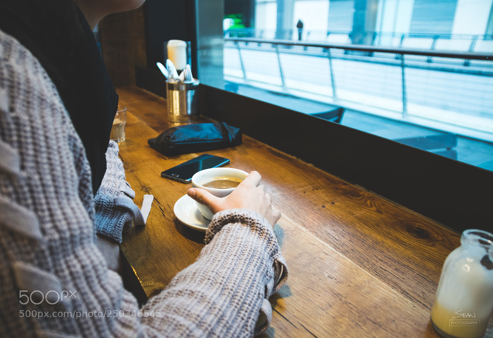 Nikon D3300 sample photo. Warm coffee shop photography