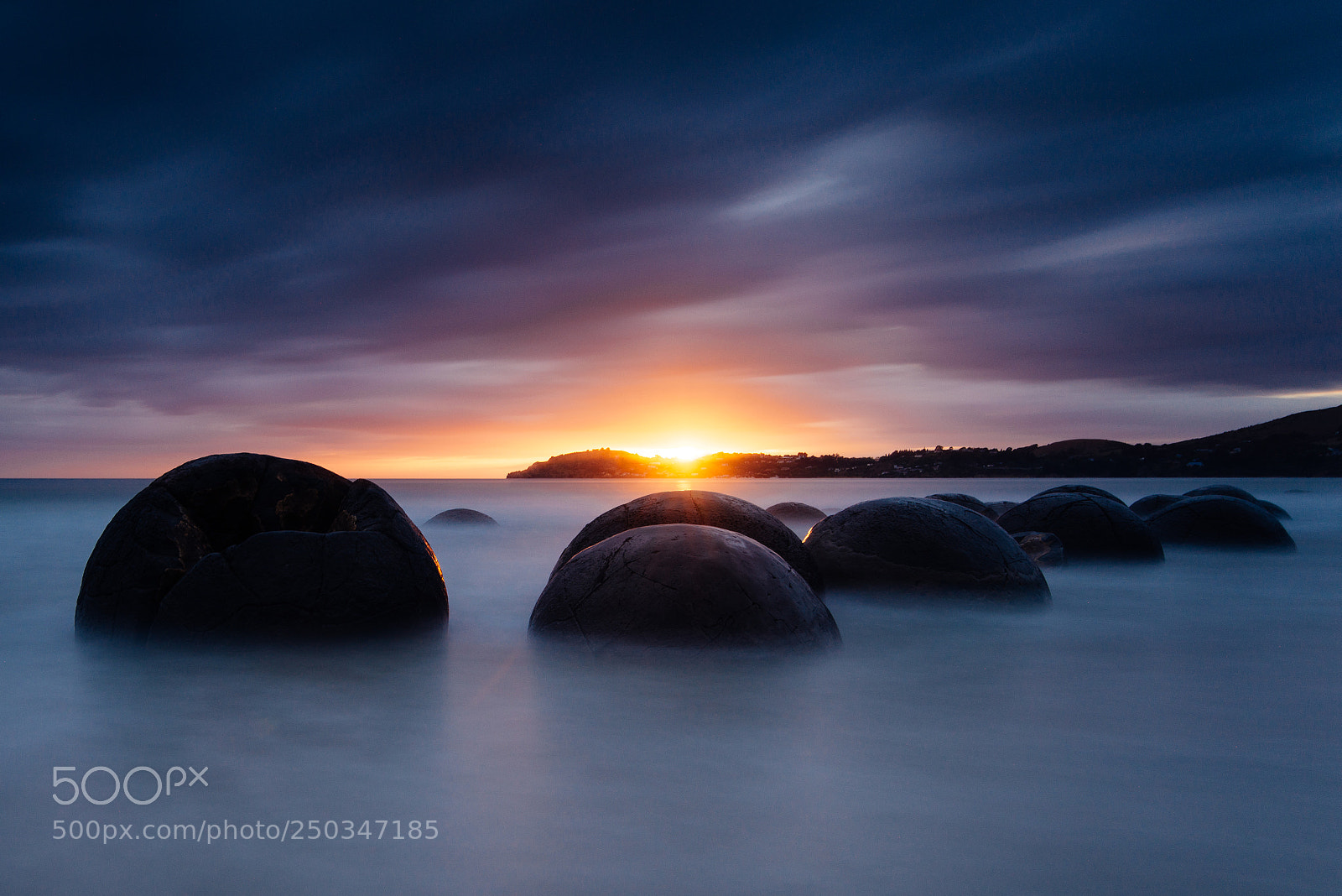 Nikon D800 sample photo. Moeraki boulders, koekohe beach photography