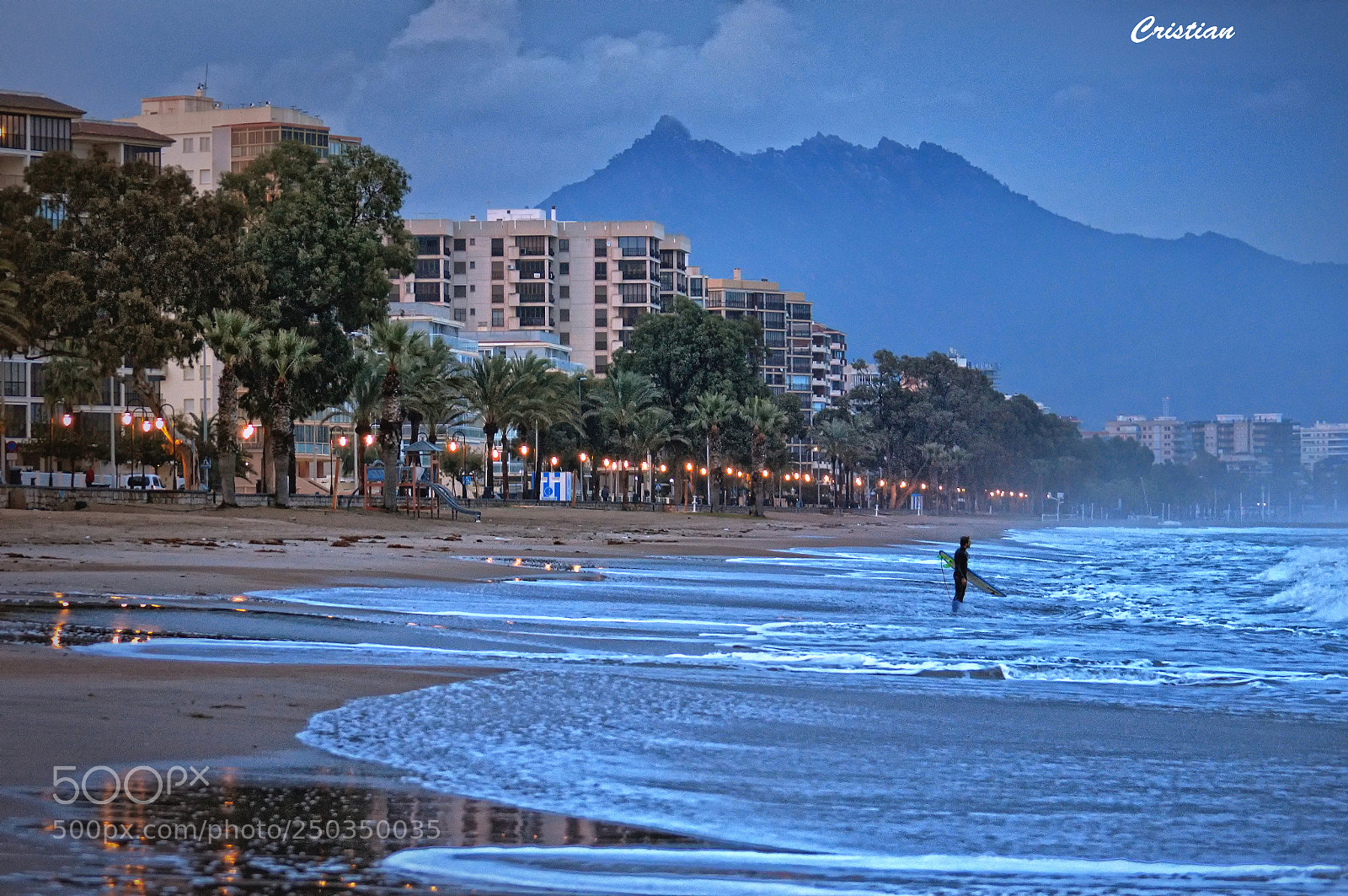 Nikon D3200 sample photo. Listo para el surf photography