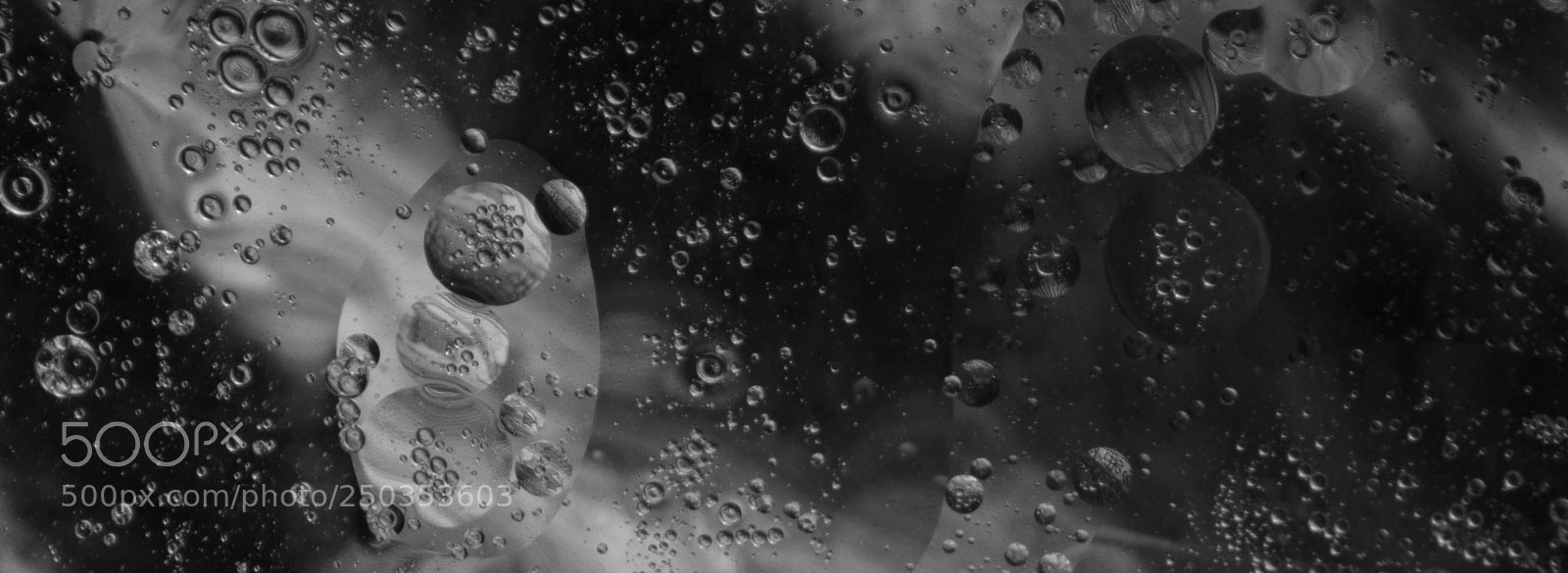 Canon EOS 600D (Rebel EOS T3i / EOS Kiss X5) sample photo. Millions of bubbles photography