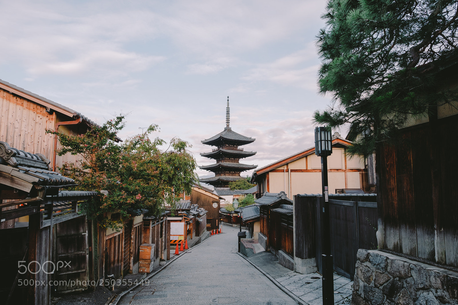 Fujifilm X-T2 sample photo. Good morning kyoto photography