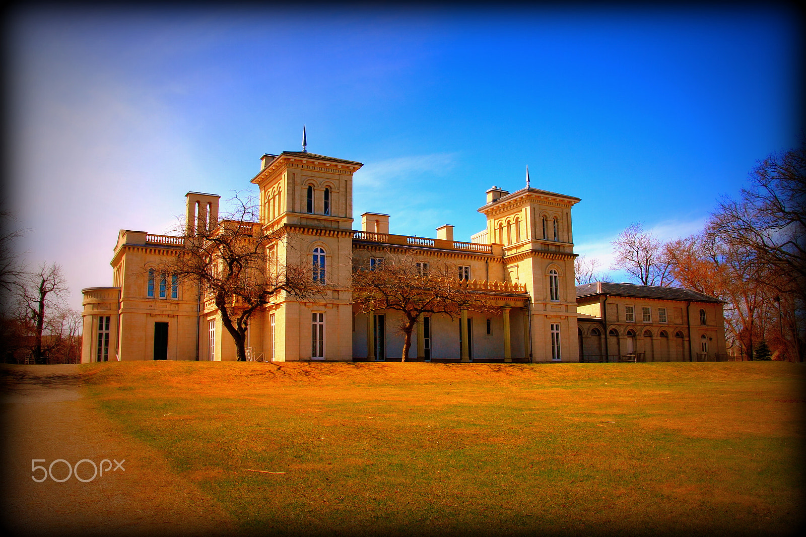 Canon EOS 1100D (EOS Rebel T3 / EOS Kiss X50) sample photo. Dundurn castle photography
