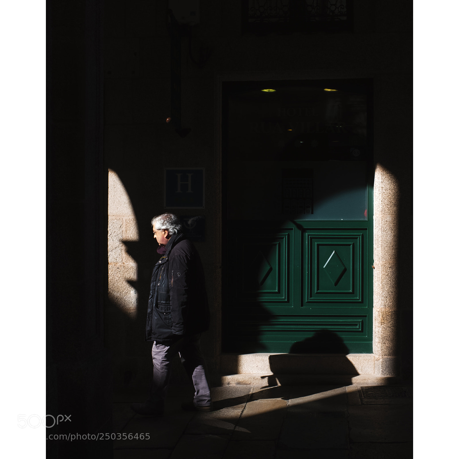 Fujifilm X100F sample photo. Rúa do vilar photography