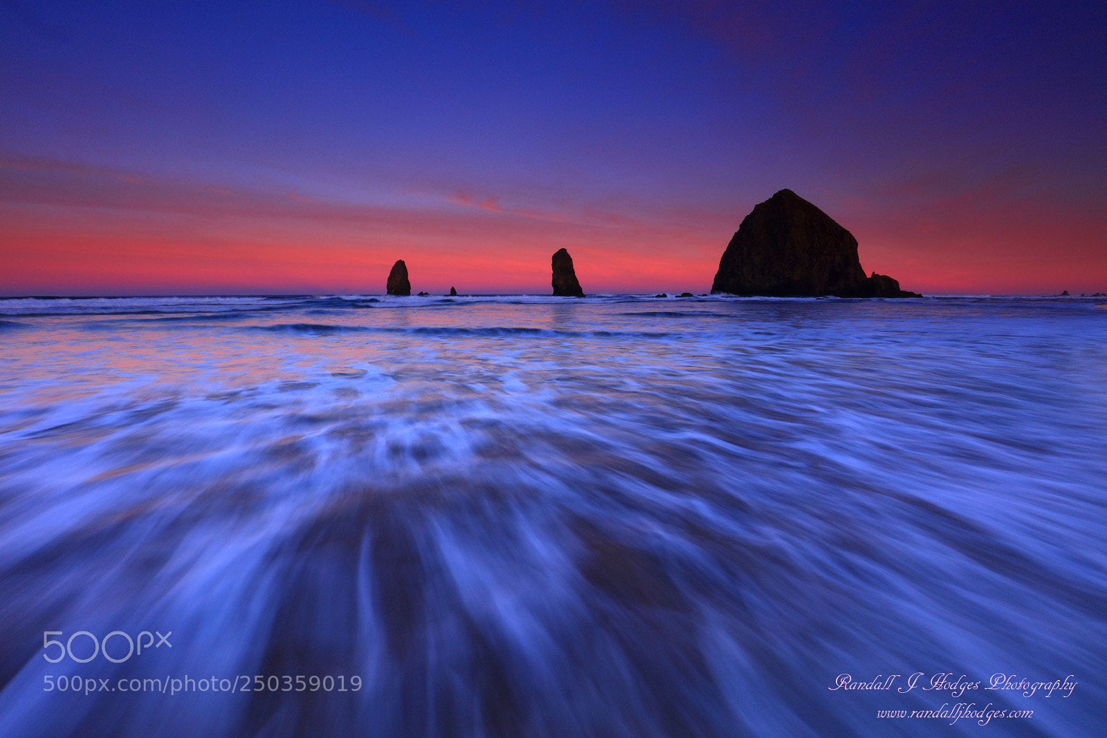 Canon EOS 5DS R sample photo. Sunrise haystack rock and photography