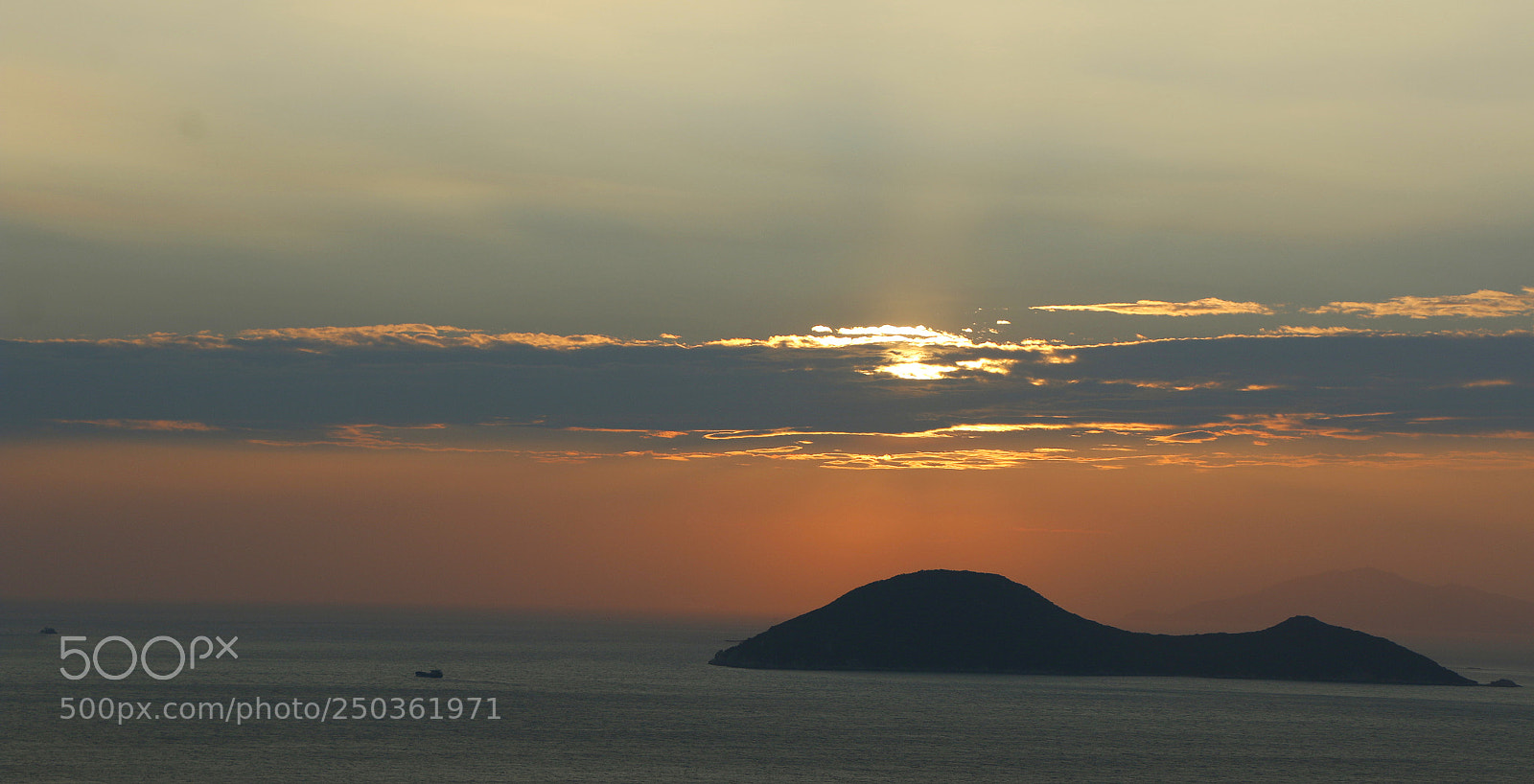 Canon EOS 70D sample photo. Hk 狗岭涌日出 photography